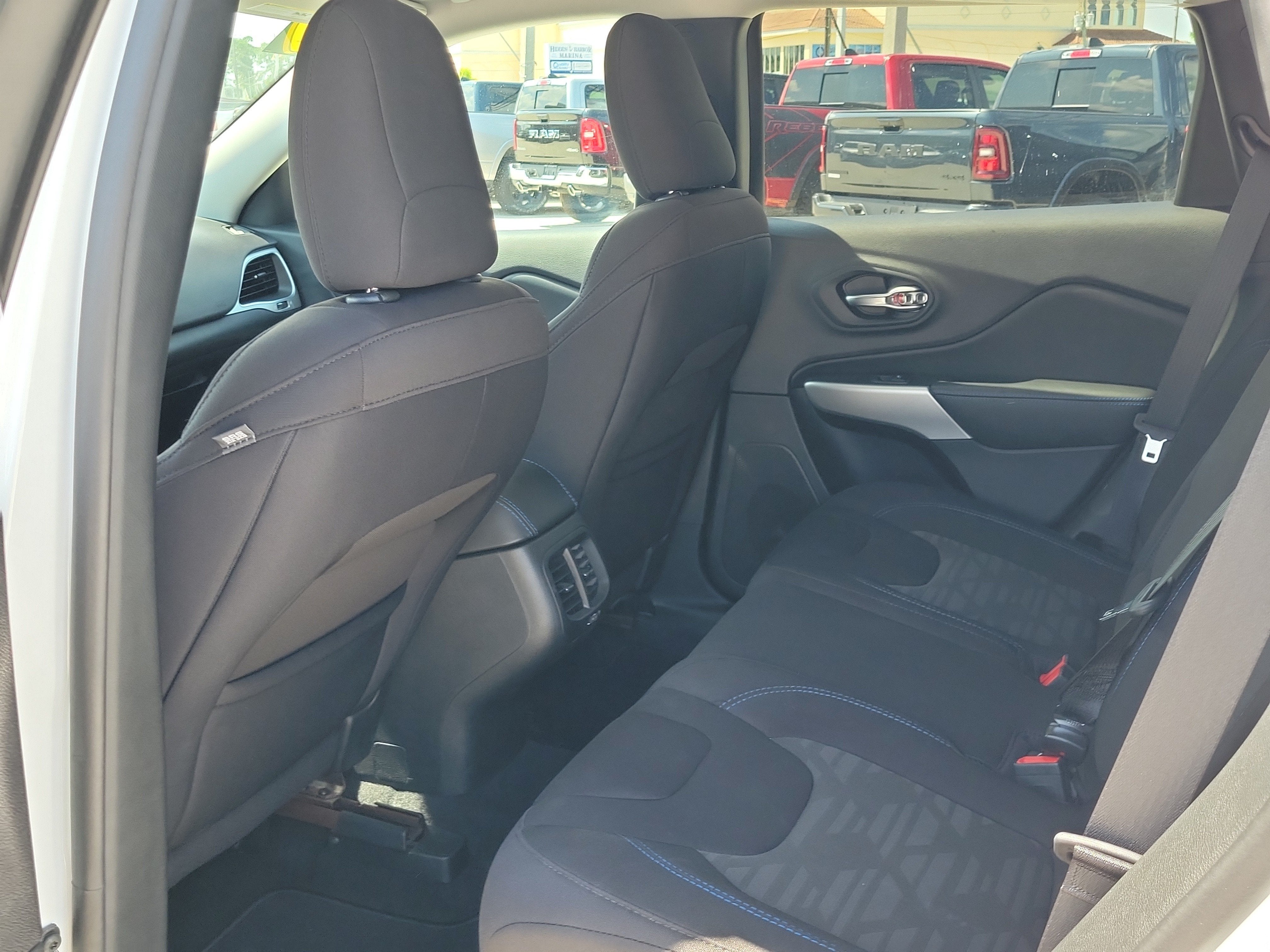 2019 Jeep Cherokee Upland