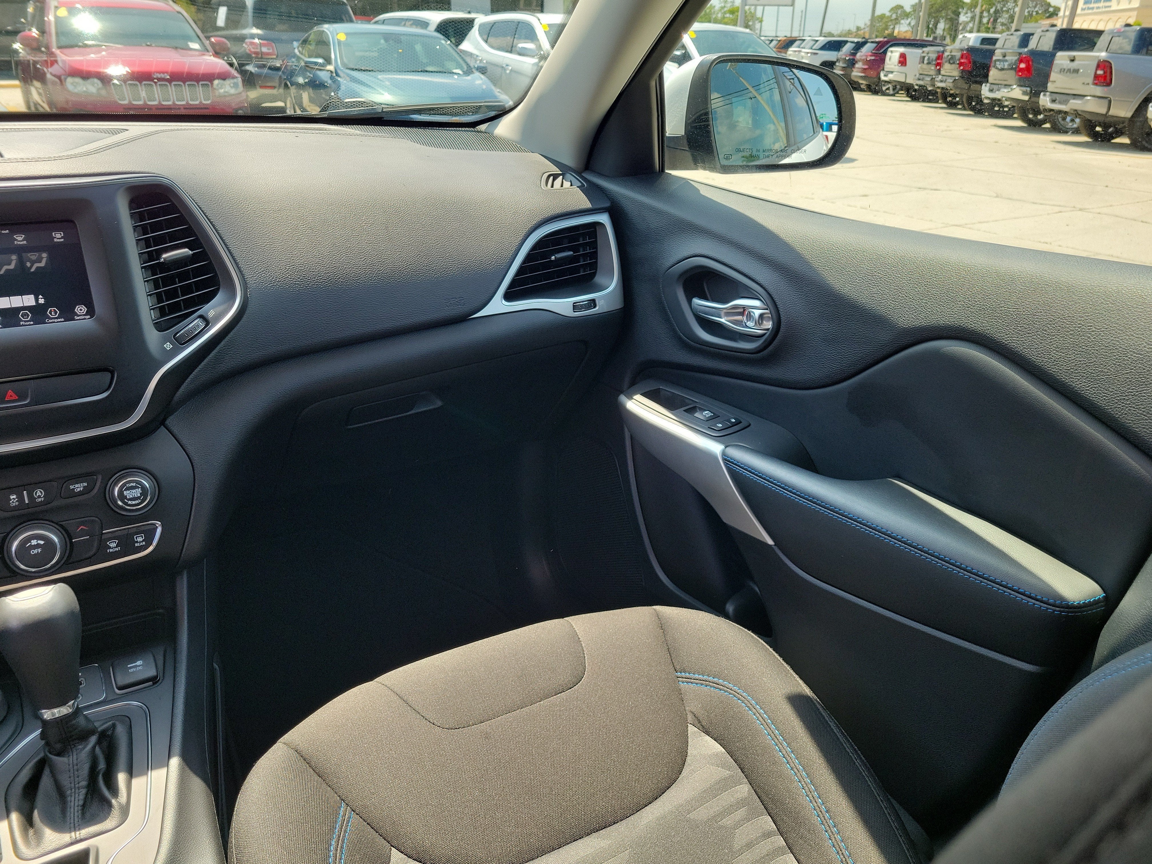 2019 Jeep Cherokee Upland