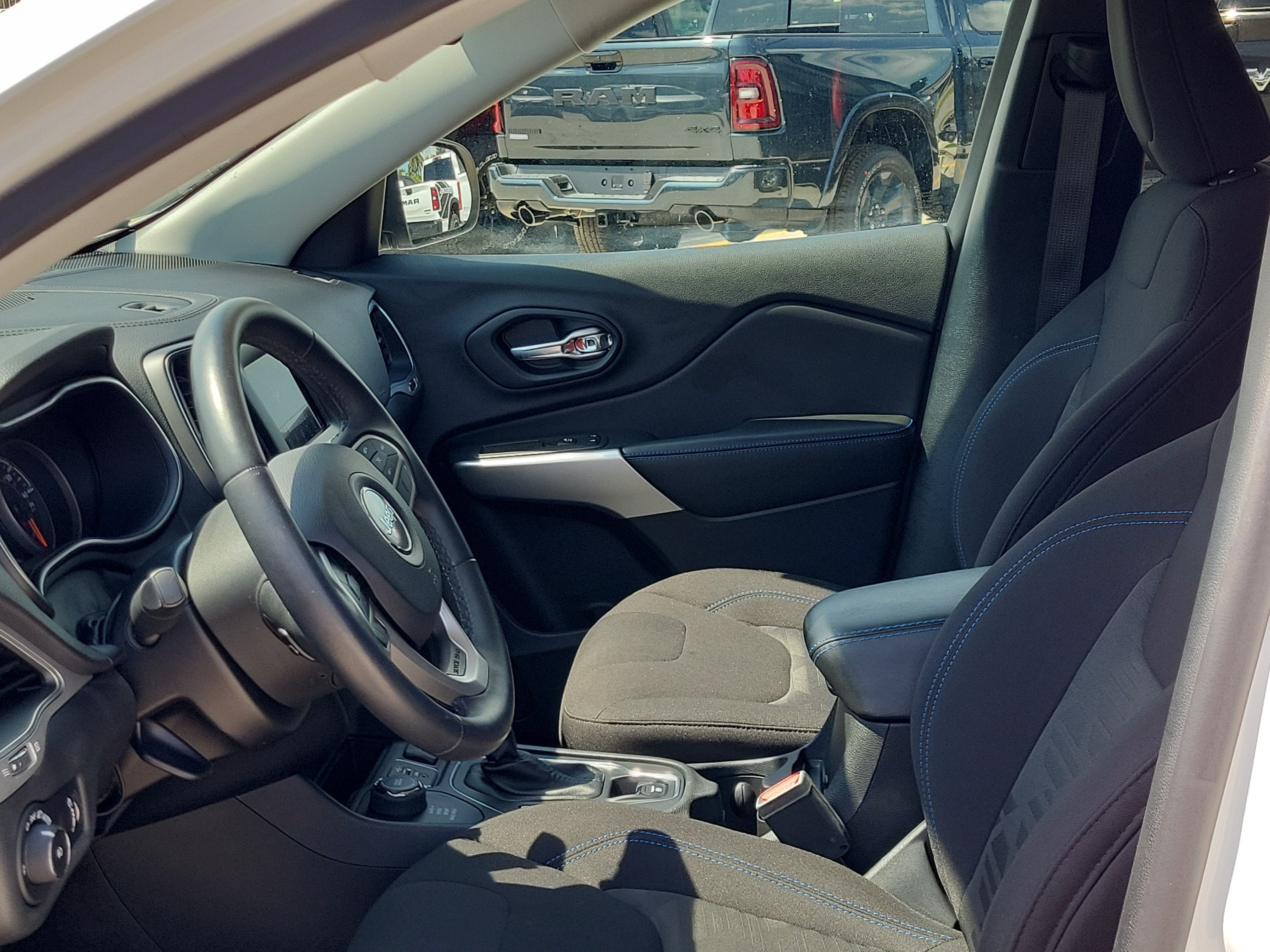 2019 Jeep Cherokee Upland