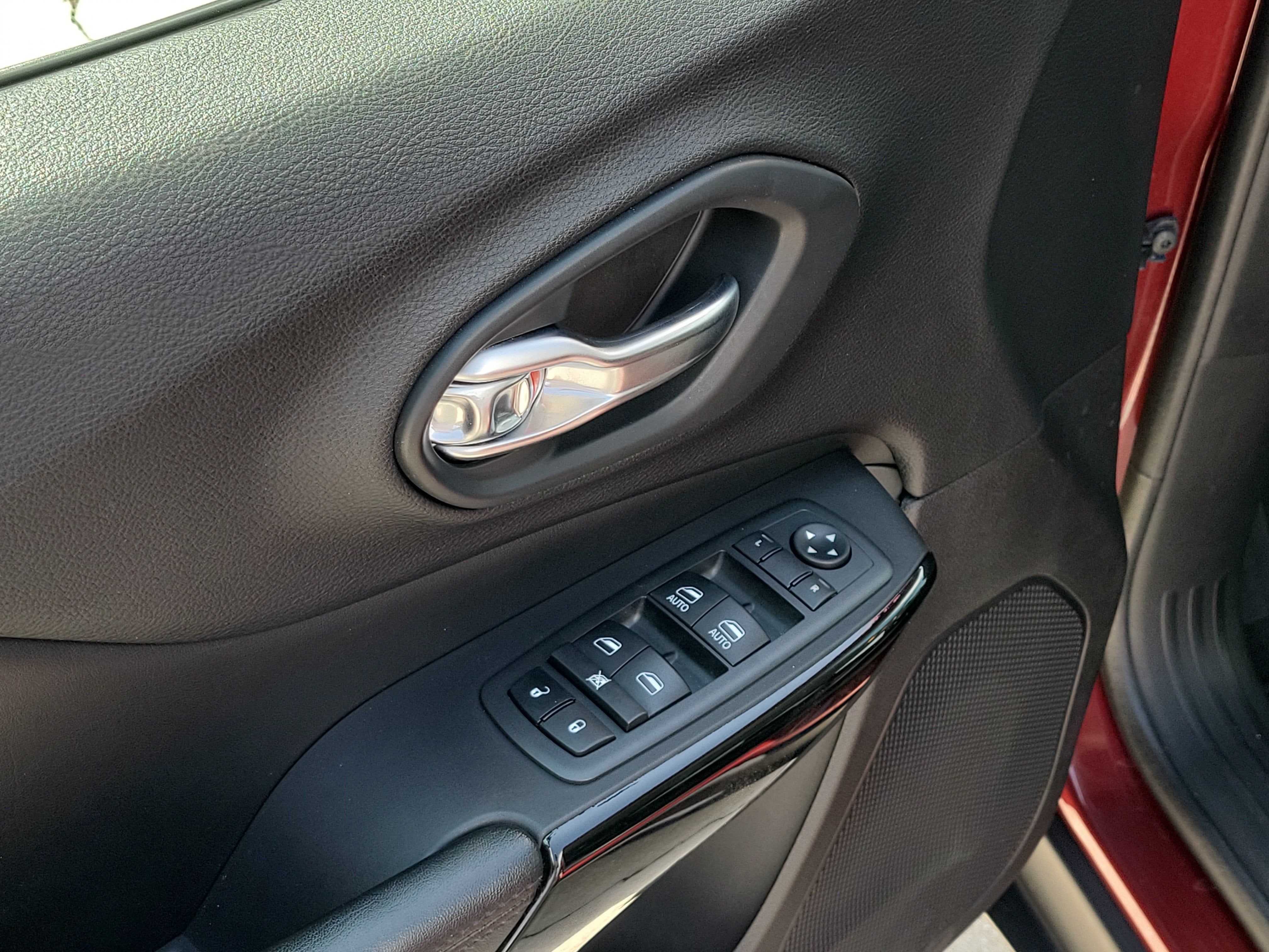 2020 Jeep Cherokee Altitude