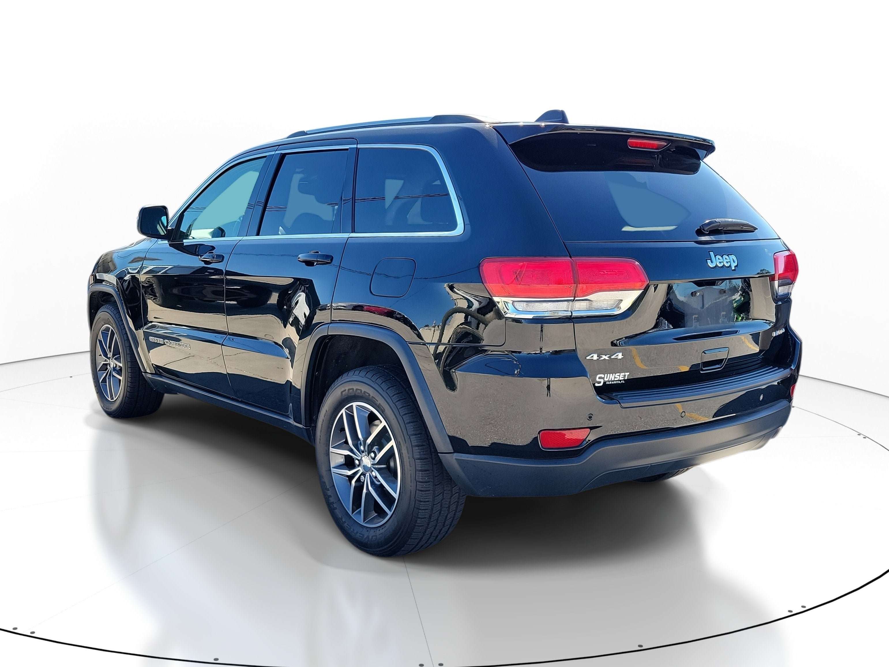 2018 Jeep Grand Cherokee Laredo E