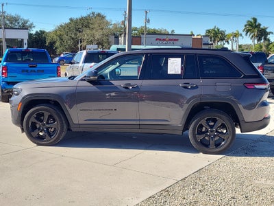 2023 Jeep Grand Cherokee Altitude