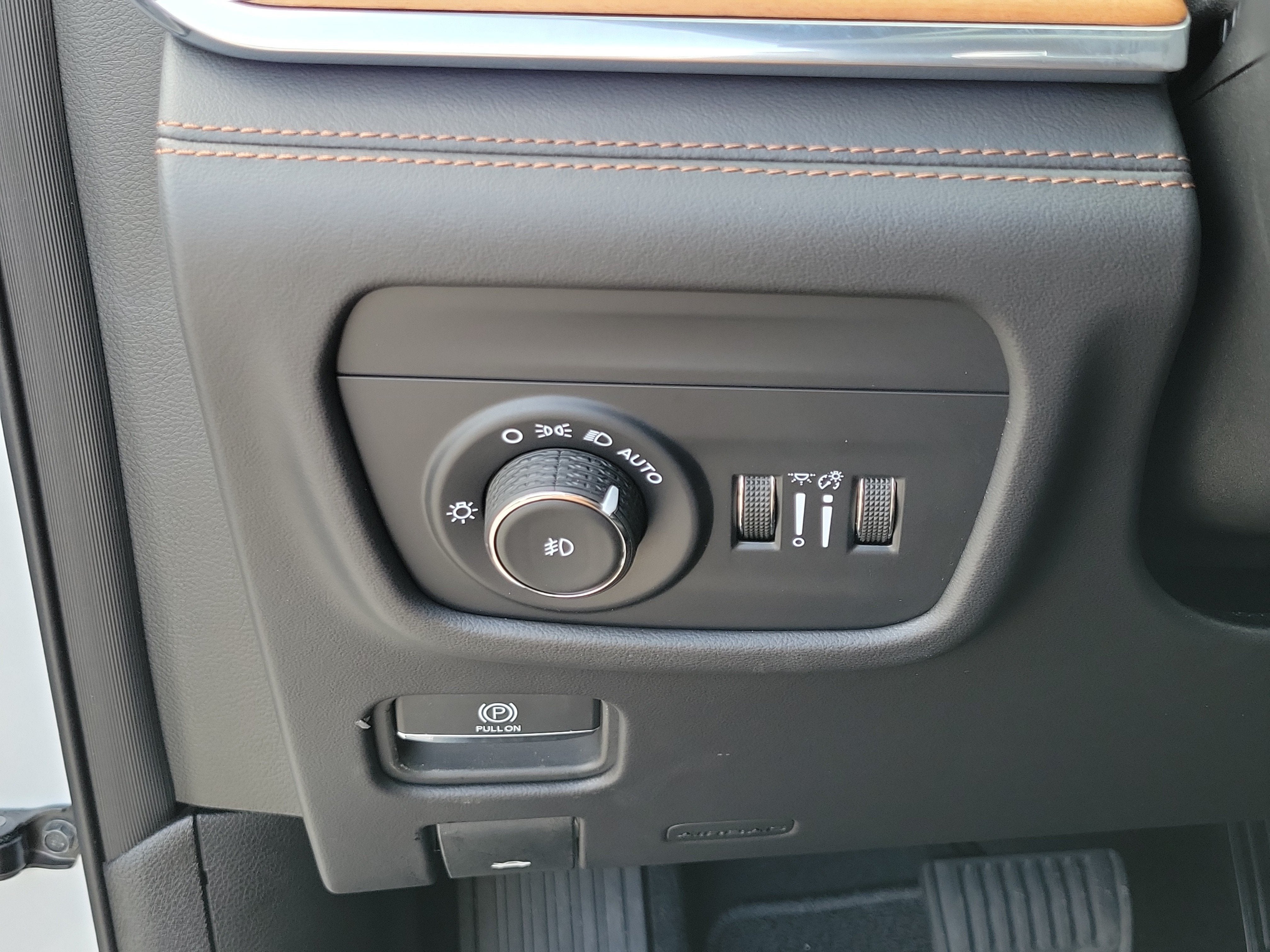 2025 Jeep Grand Cherokee Summit Reserve