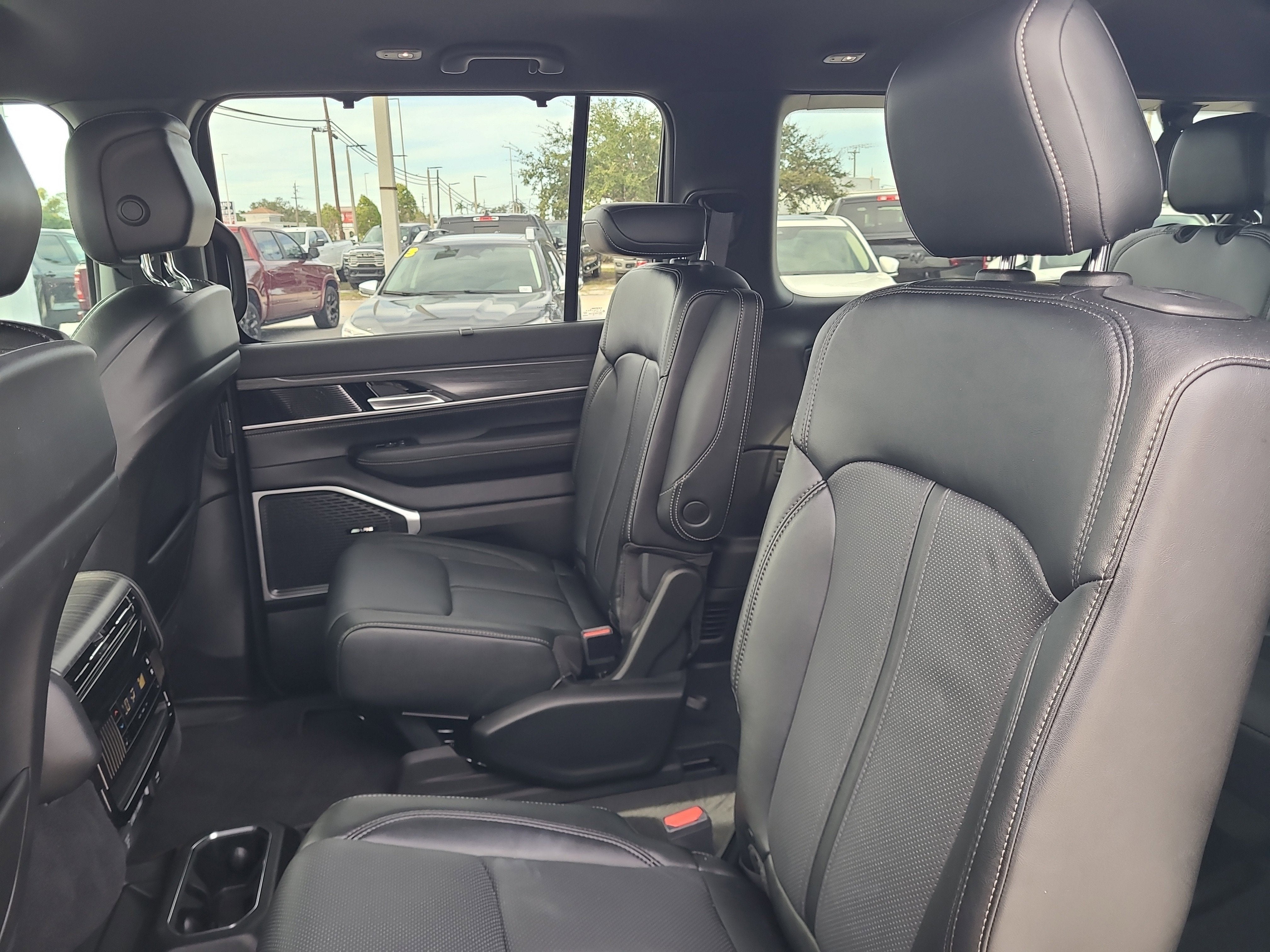 2024 Jeep Wagoneer L Series II