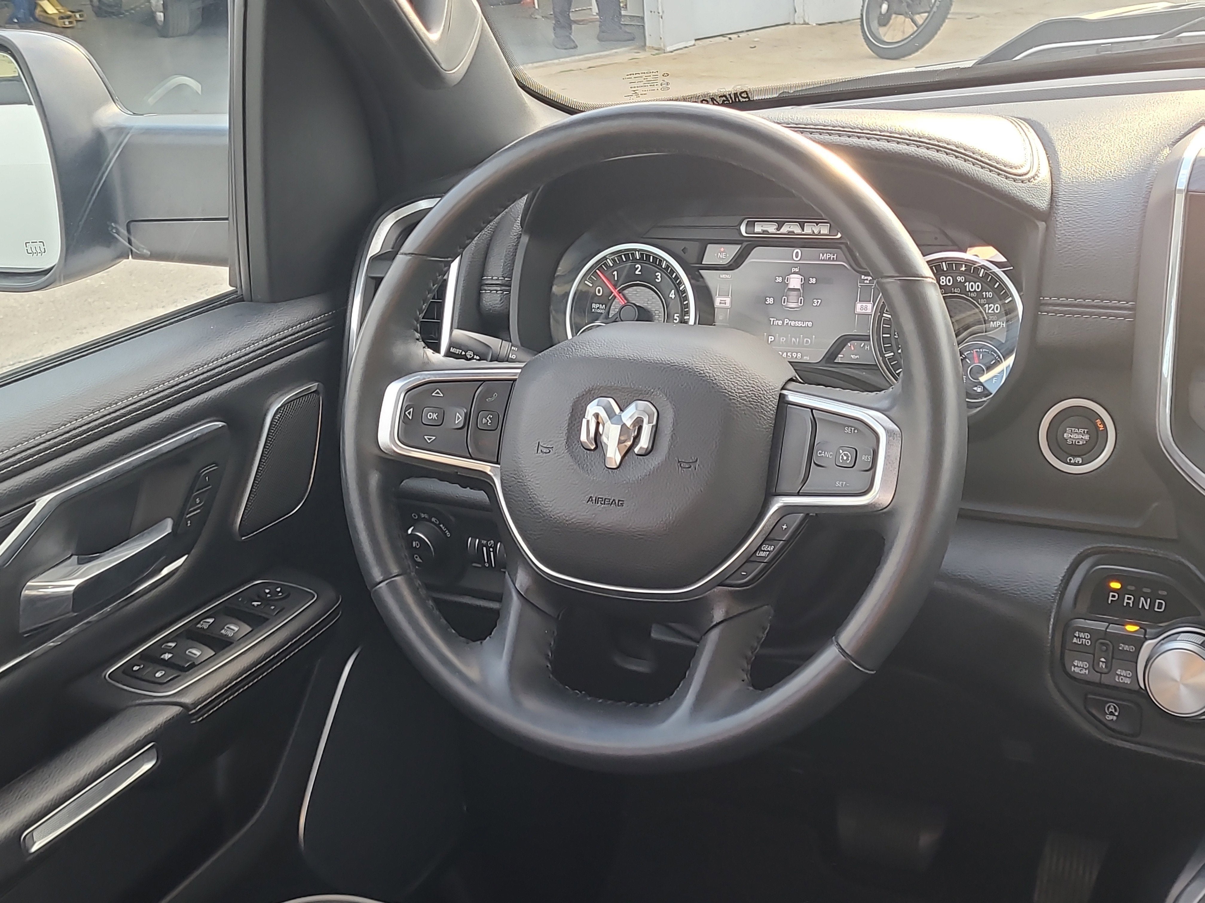 2023 RAM 1500 Laramie