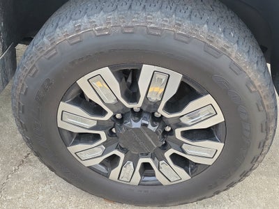 2024 GMC Sierra 2500HD Denali