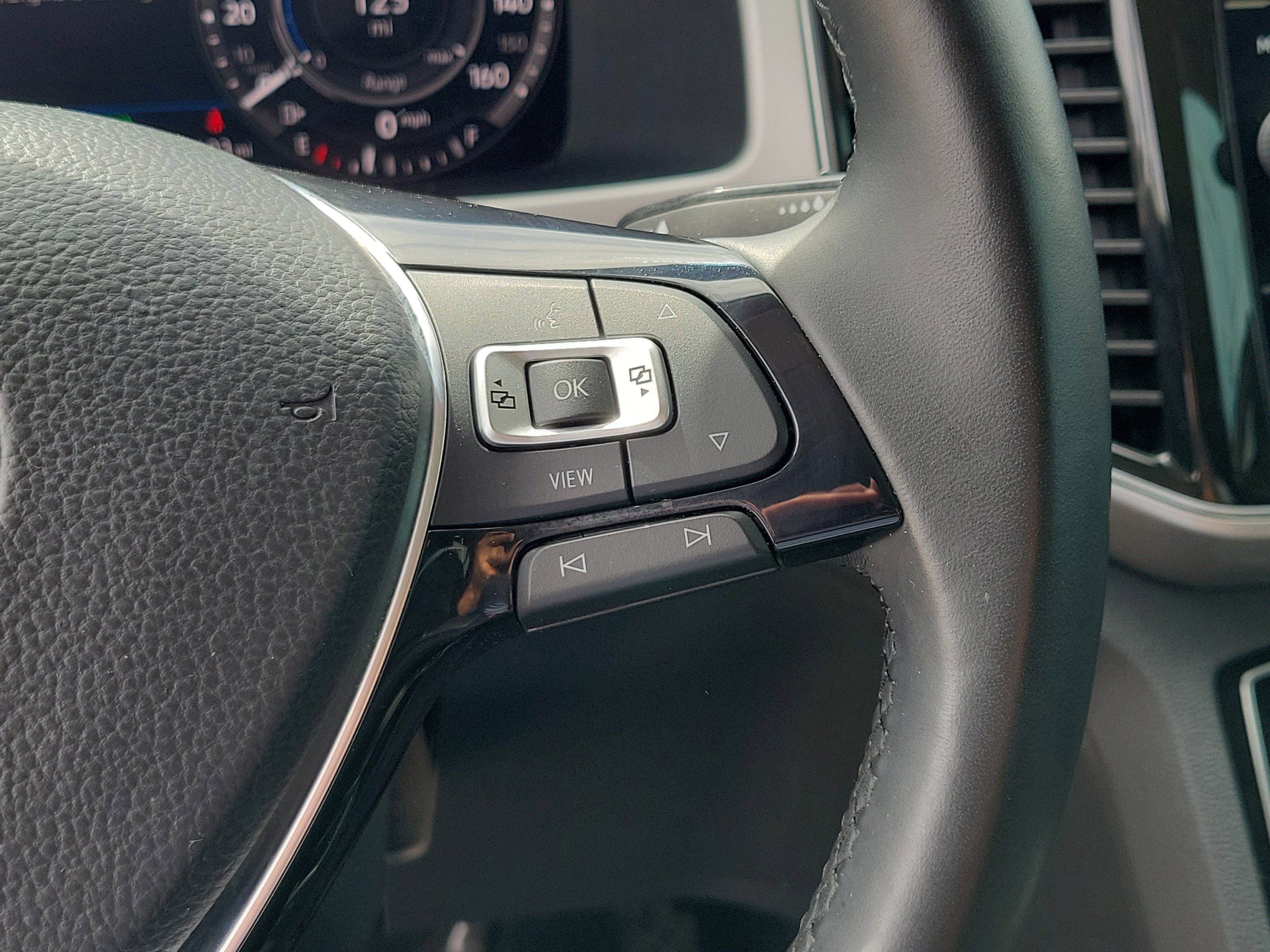 2019 Volkswagen Atlas 3.6L V6 SEL Premium