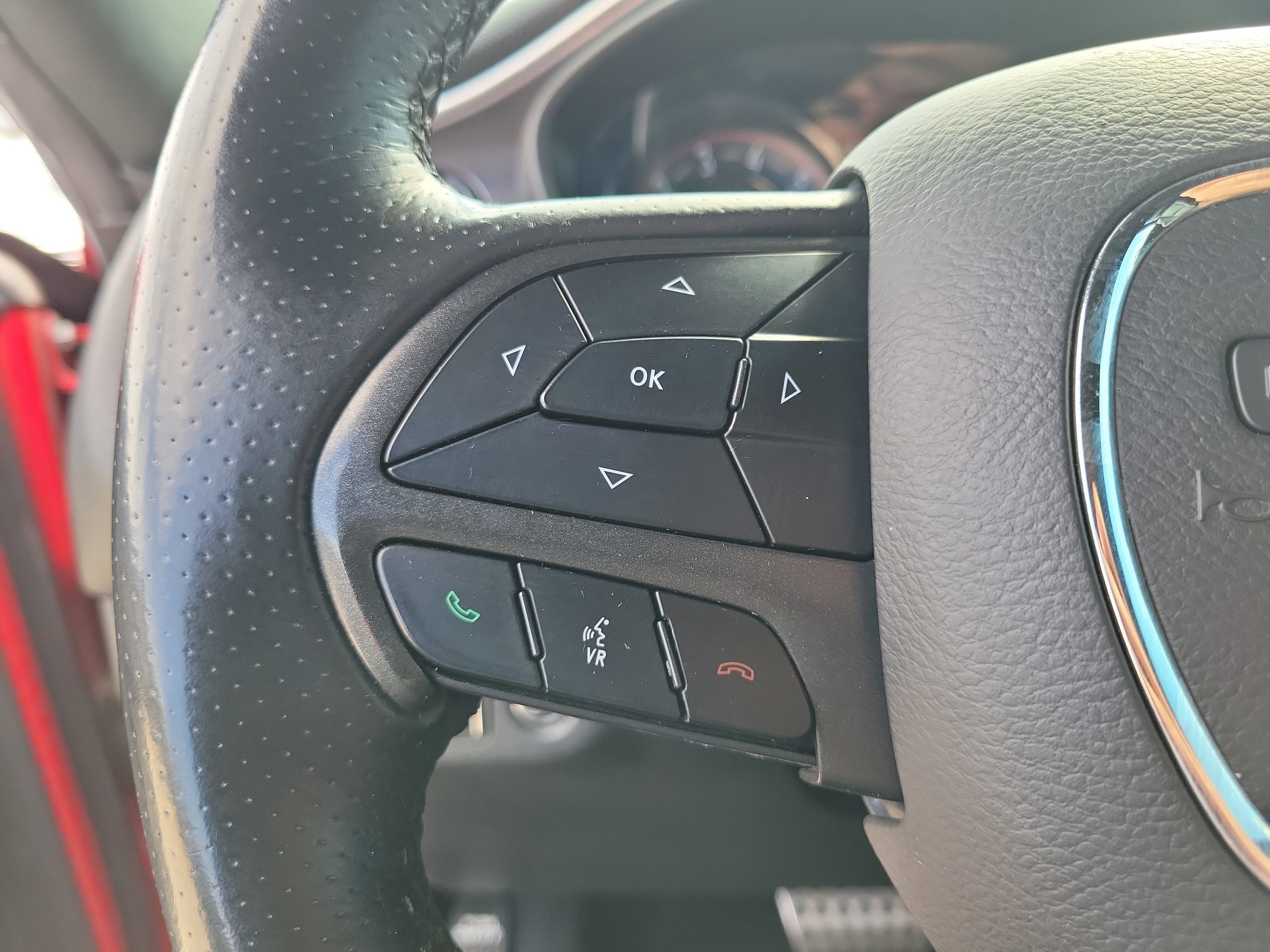 2017 Dodge Challenger SXT Plus