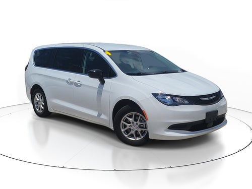 2024 Chrysler Voyager LX