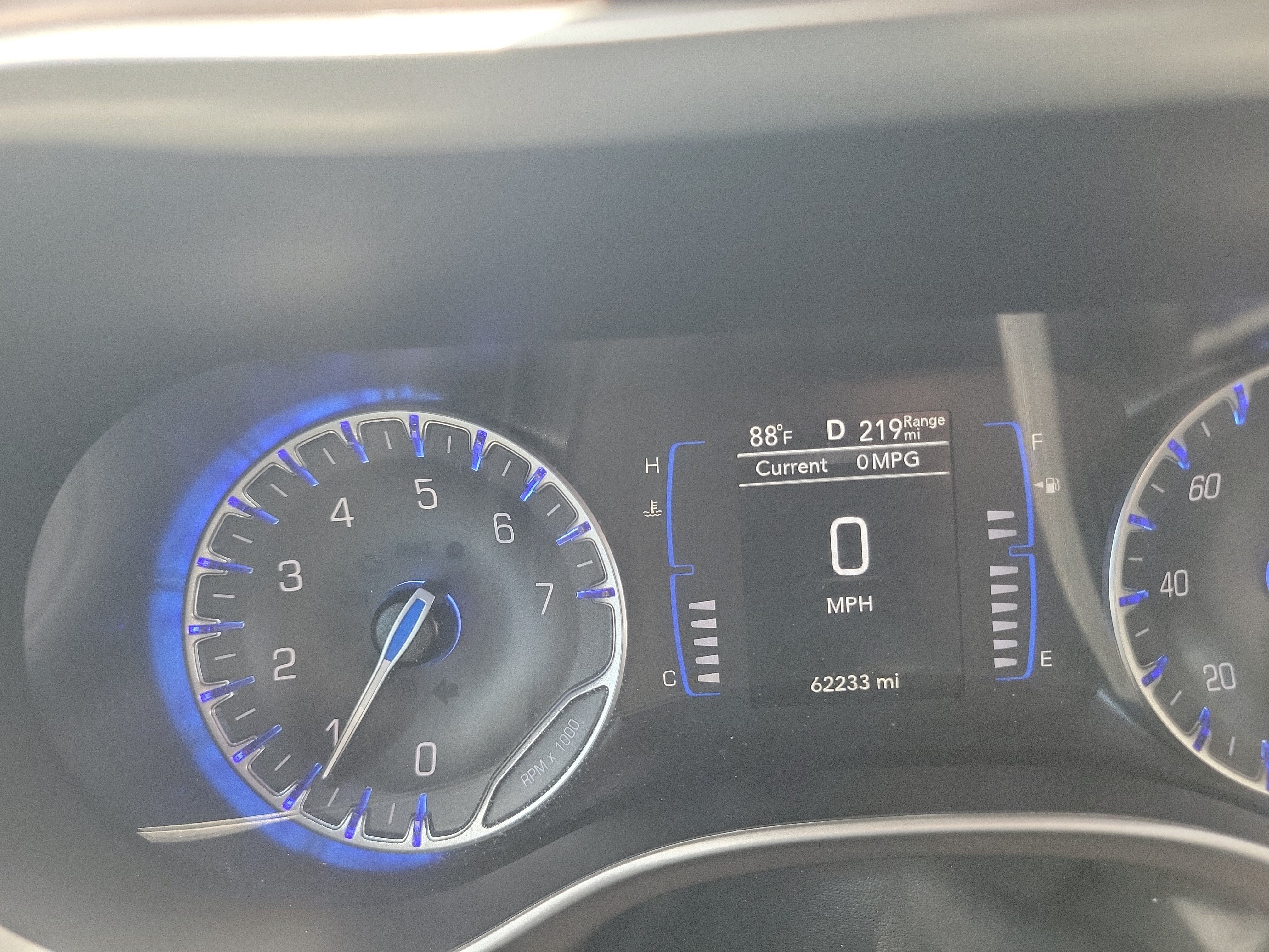 2024 Chrysler Voyager LX