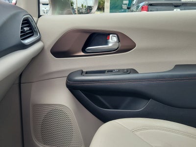 2018 Chrysler Pacifica Touring L Plus