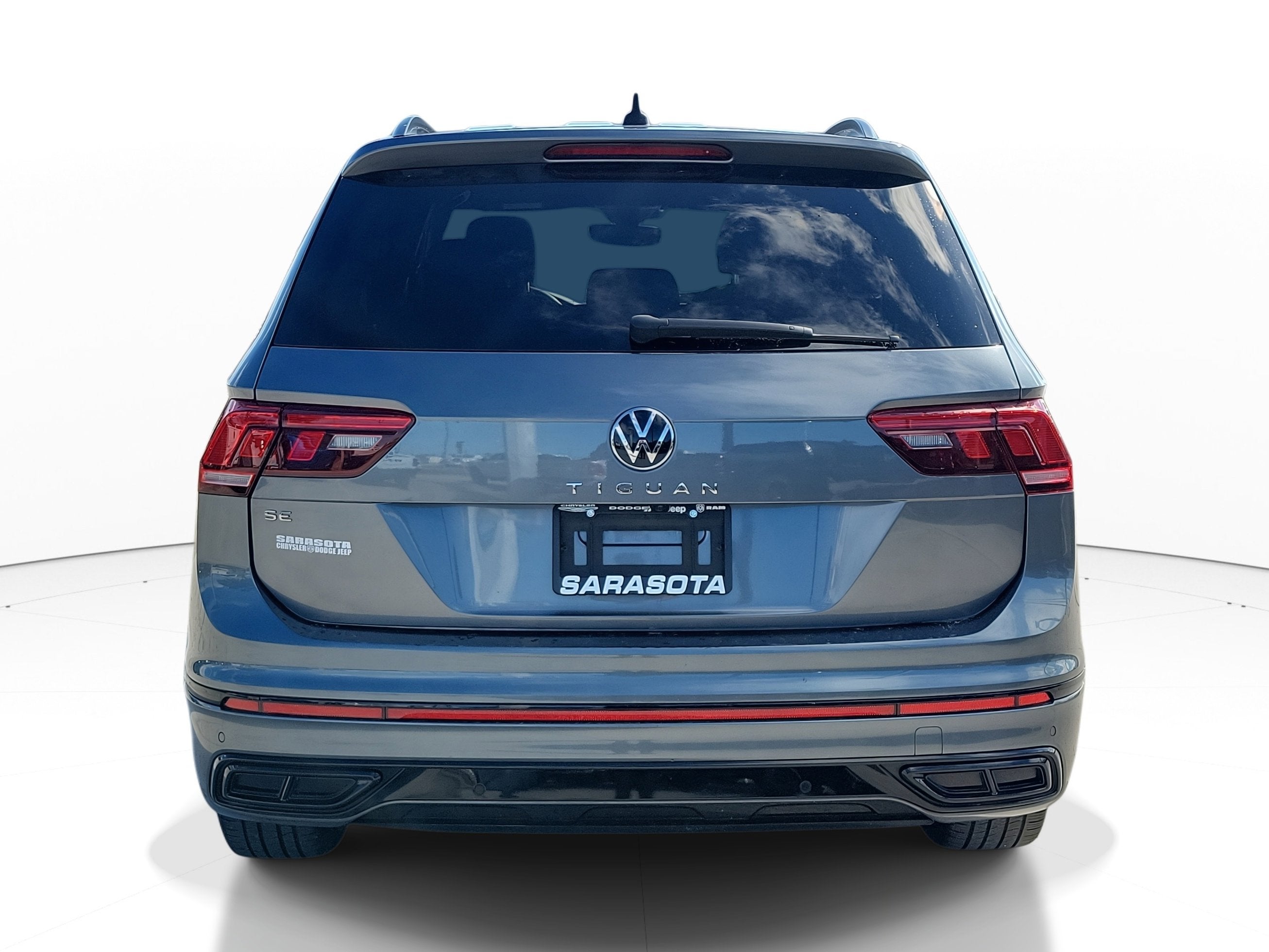 2022 Volkswagen Tiguan SE R-Line Black