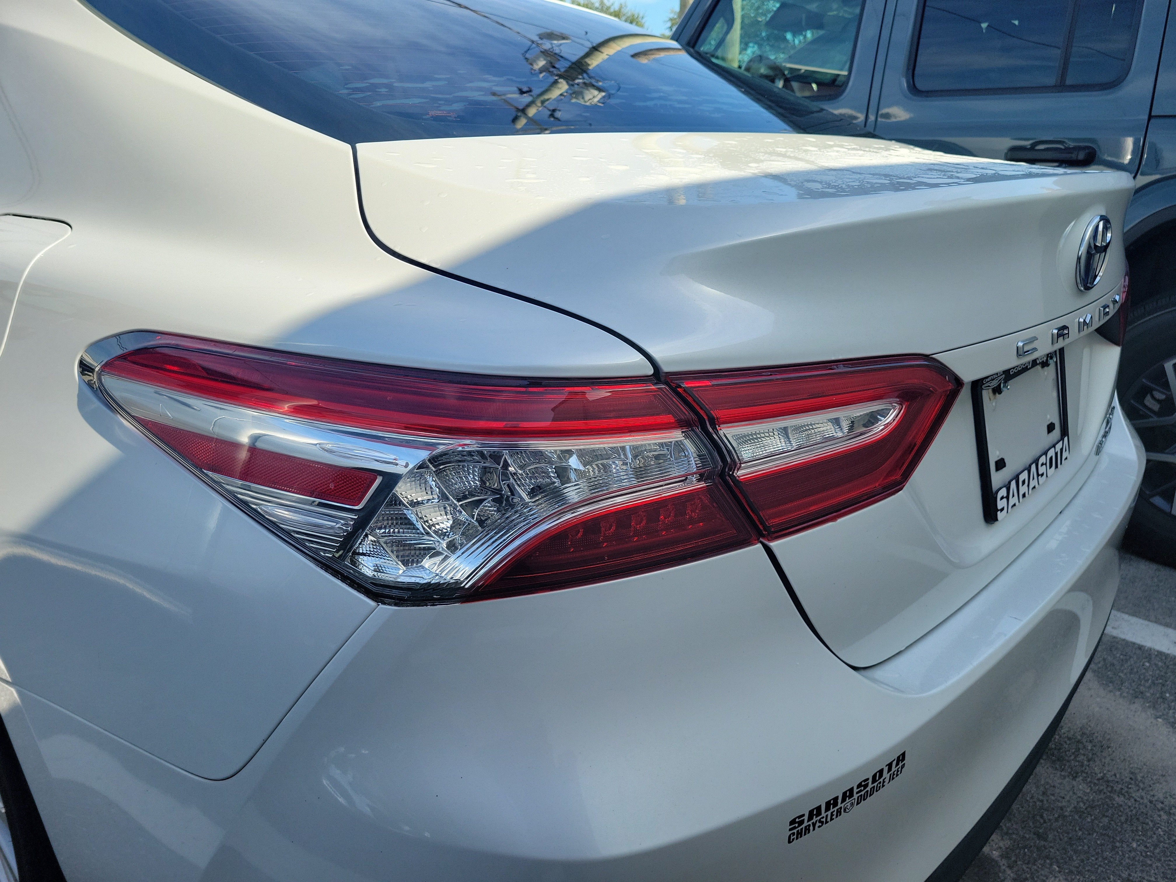 2020 Toyota Camry Hybrid XLE
