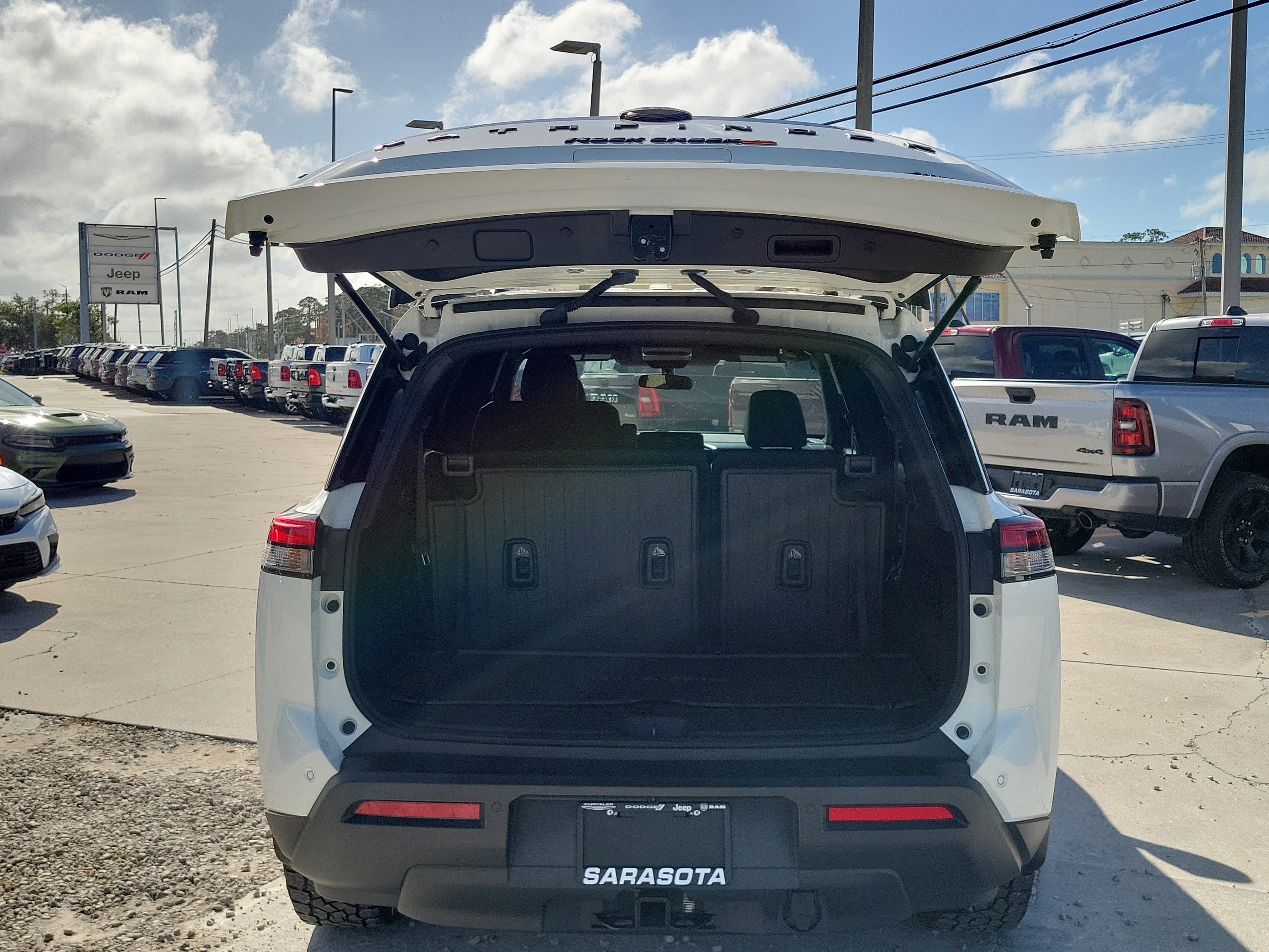 2023 Nissan Pathfinder Rock Creek