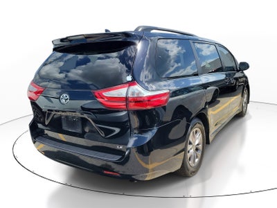 2019 Toyota Sienna LE Auto Access Seat