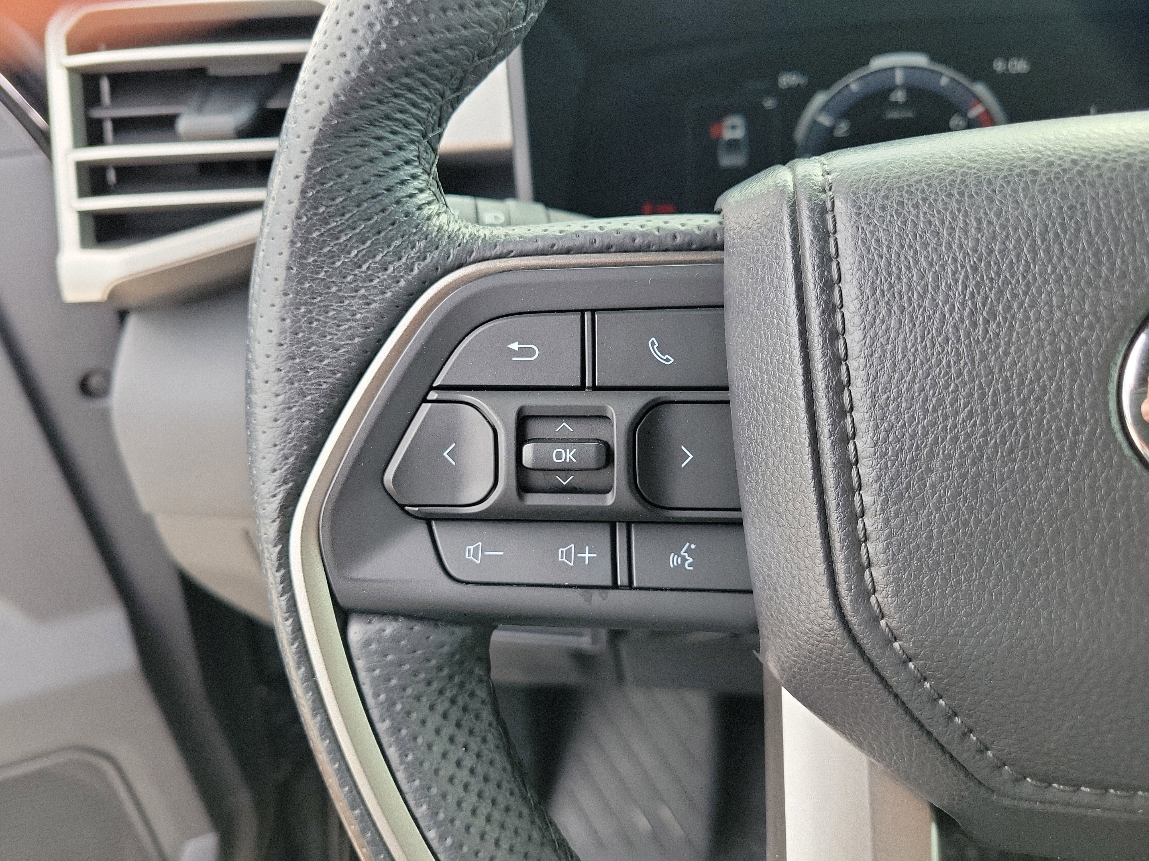 2025 Toyota Tundra 4WD Limited