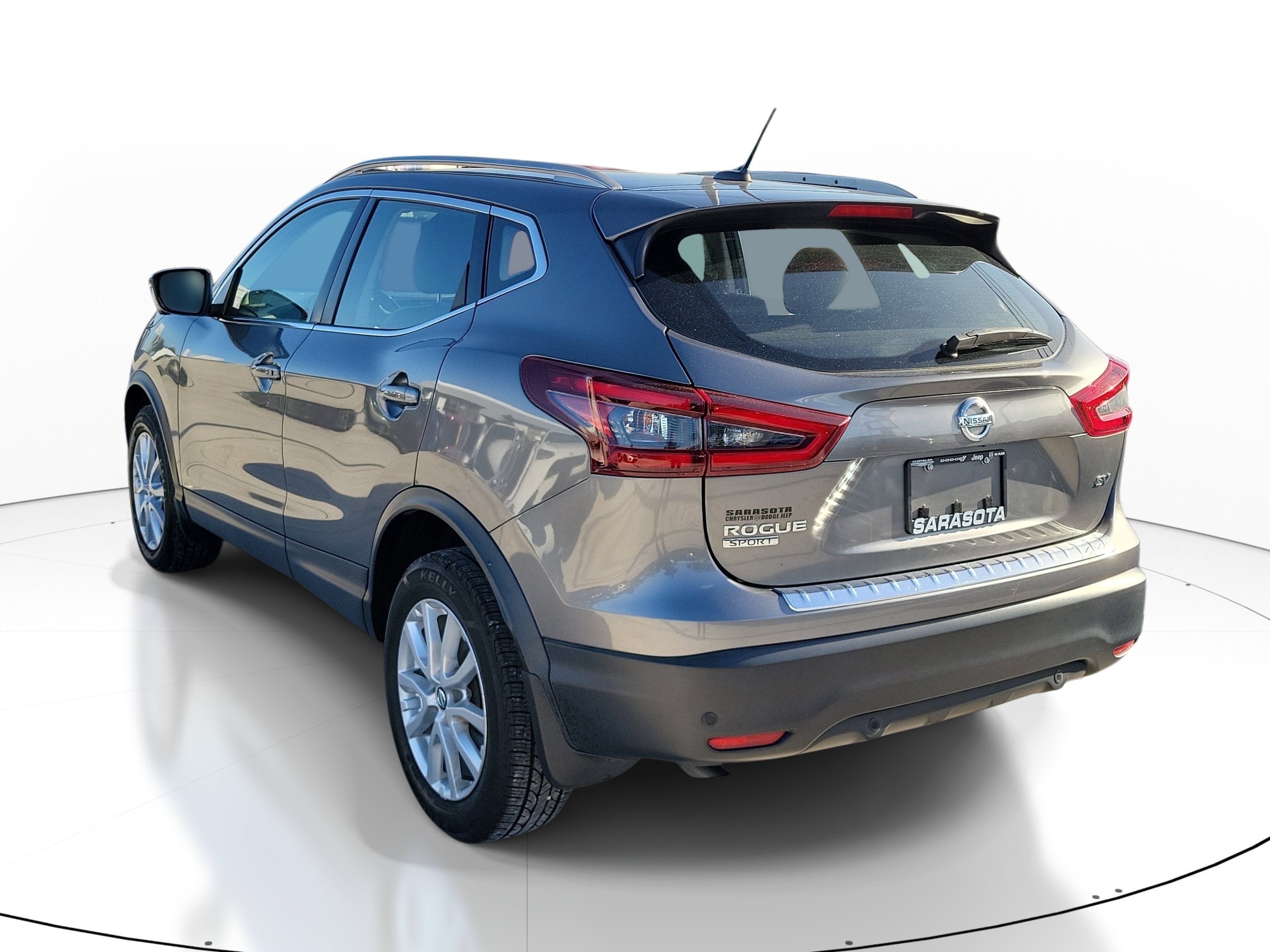 2022 Nissan Rogue Sport SV