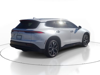 2025 Toyota Crown Signia XLE