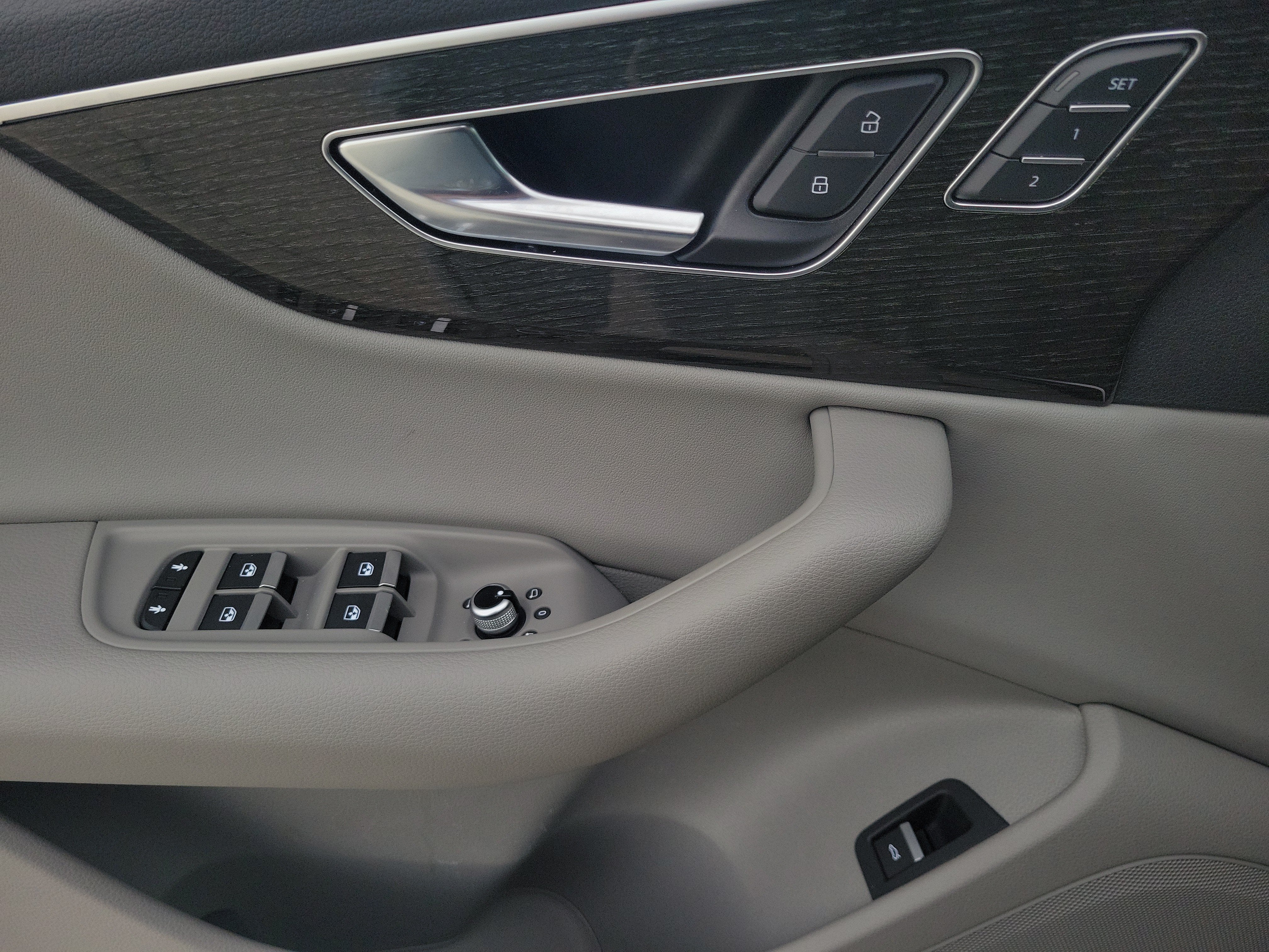 2020 Audi Q7 Premium