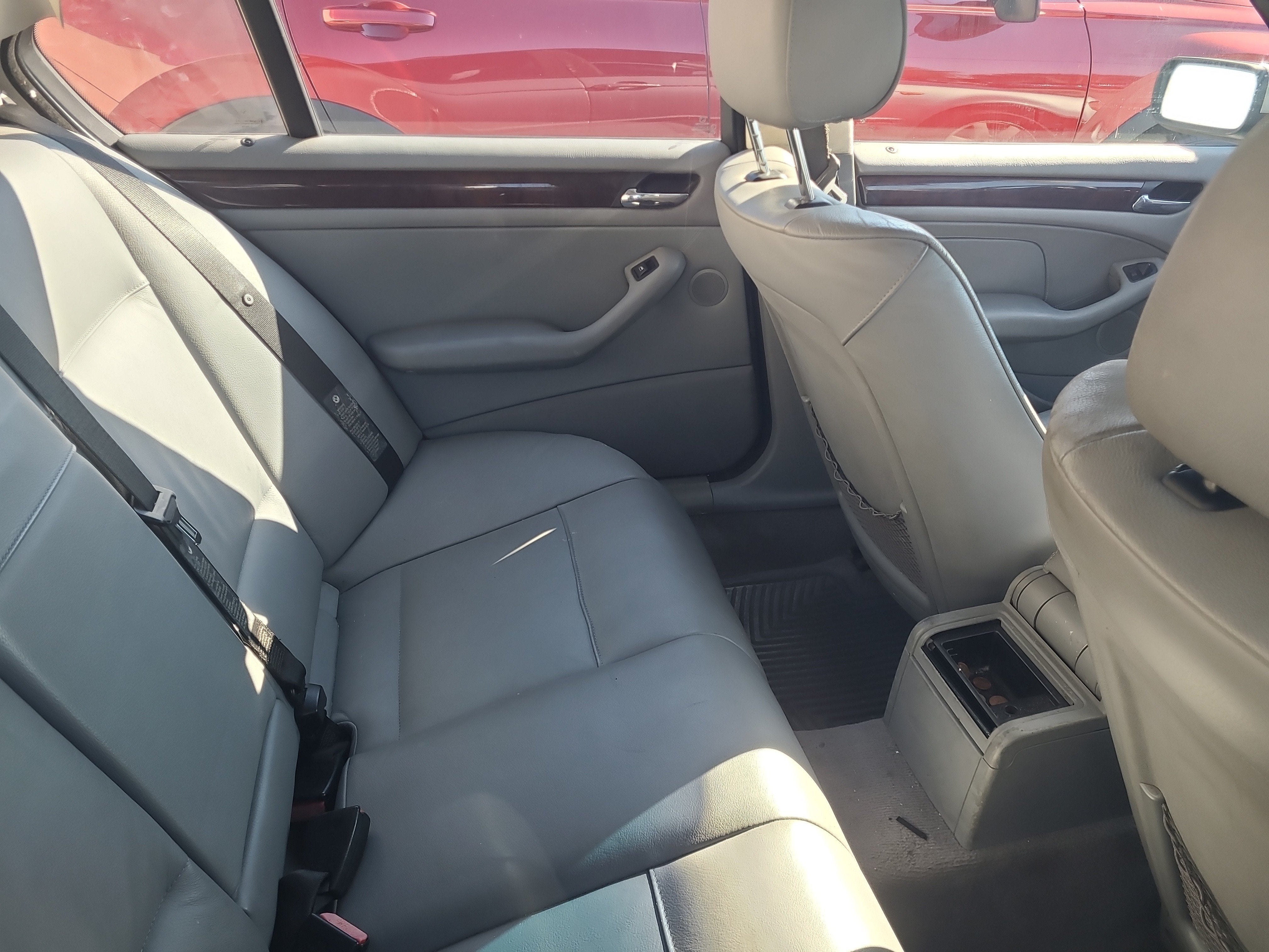 2004 BMW 3 Series 325xi