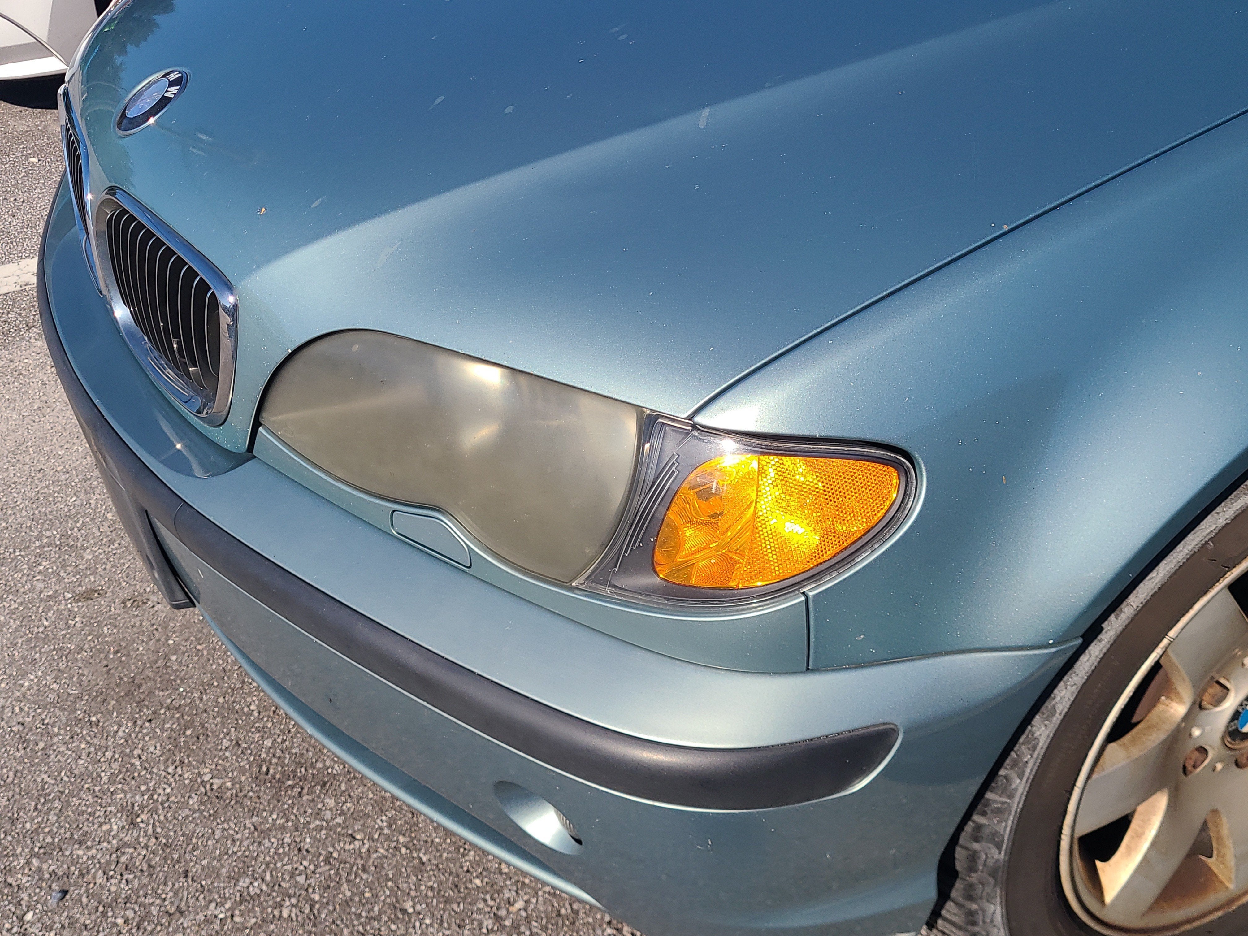 2004 BMW 3 Series 325xi