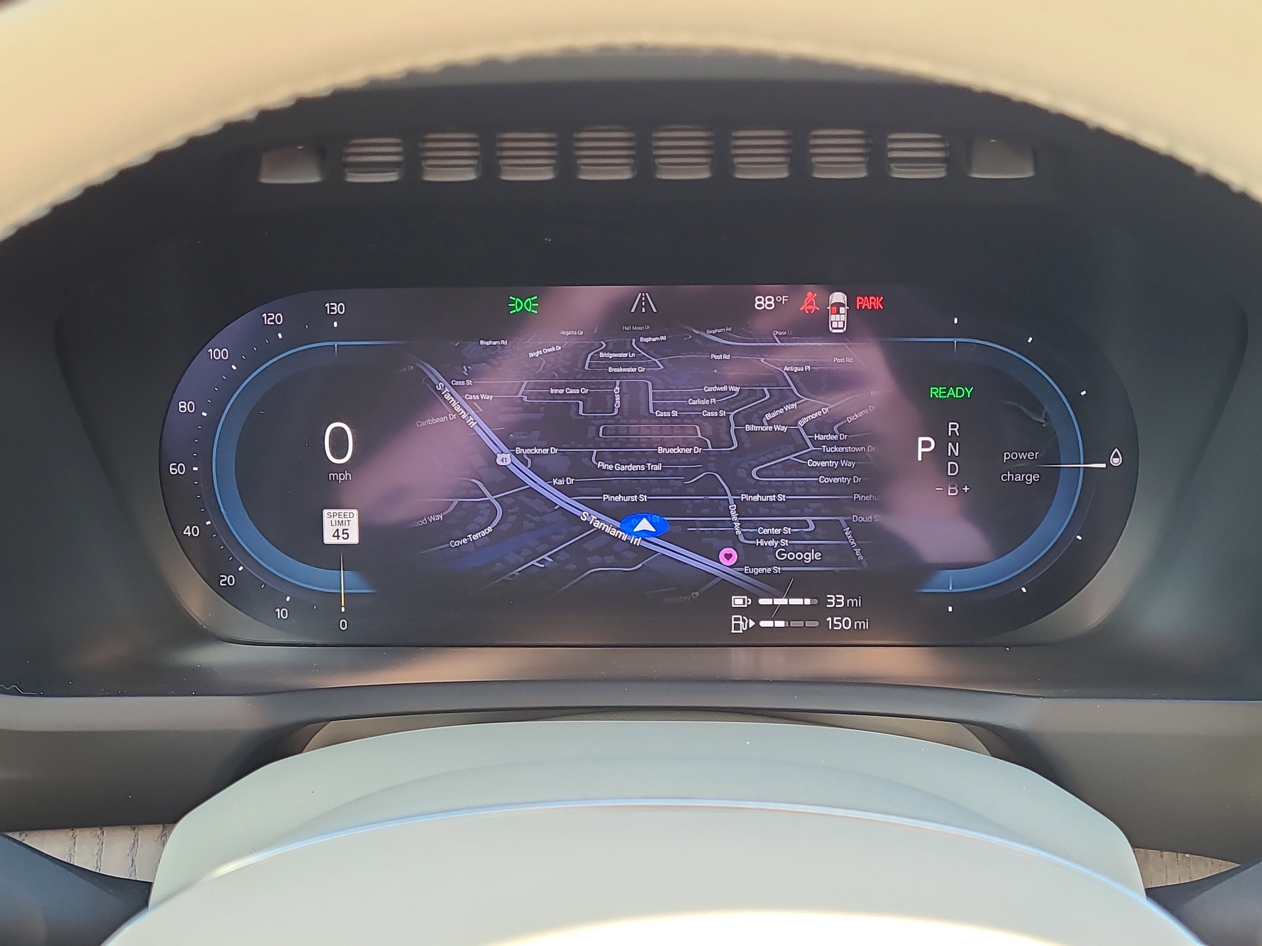 2023 Volvo XC90 Recharge Plug-In Hybrid Core Bright Theme