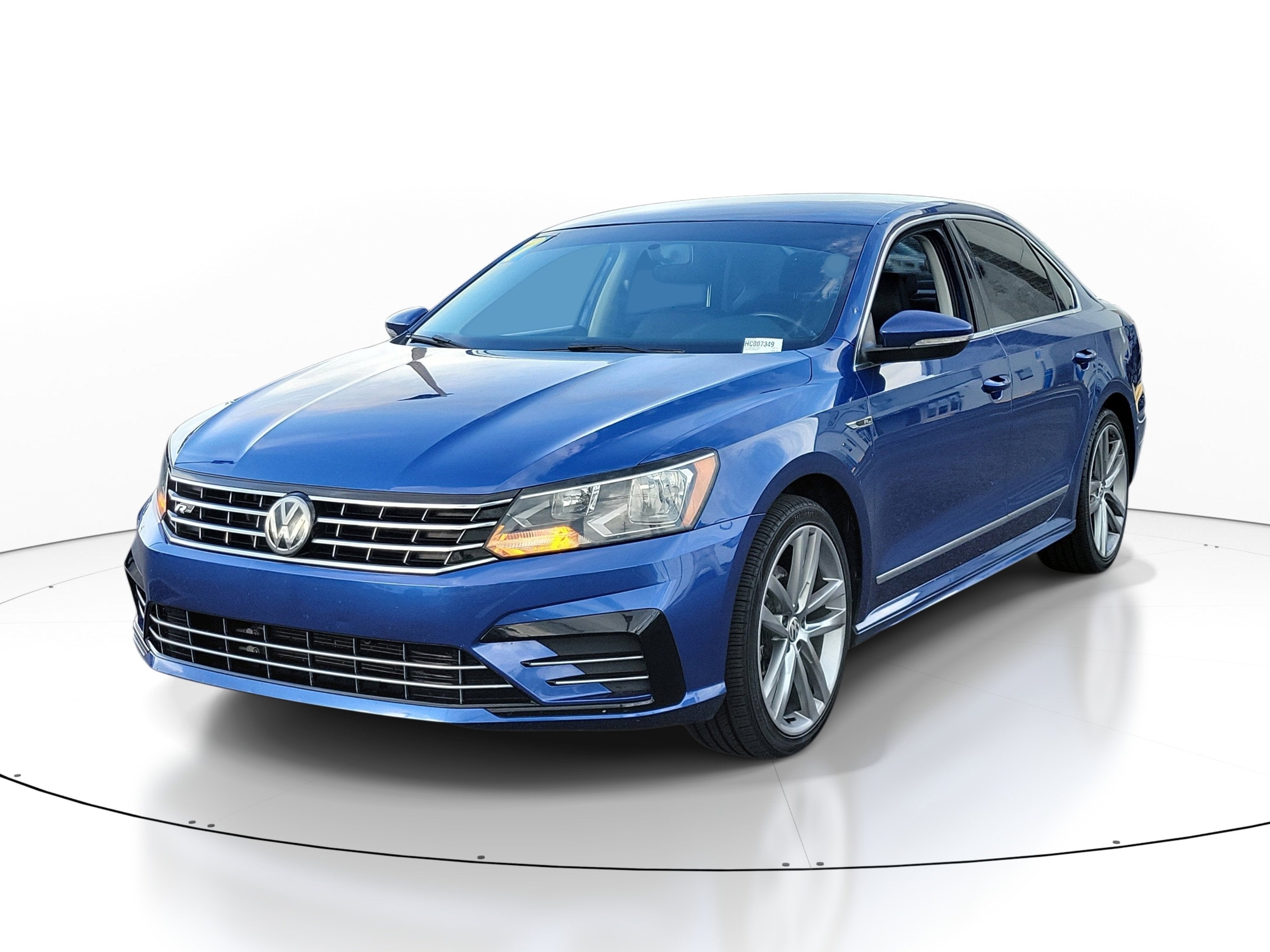 2017 Volkswagen Passat R-Line w/Comfort Pkg