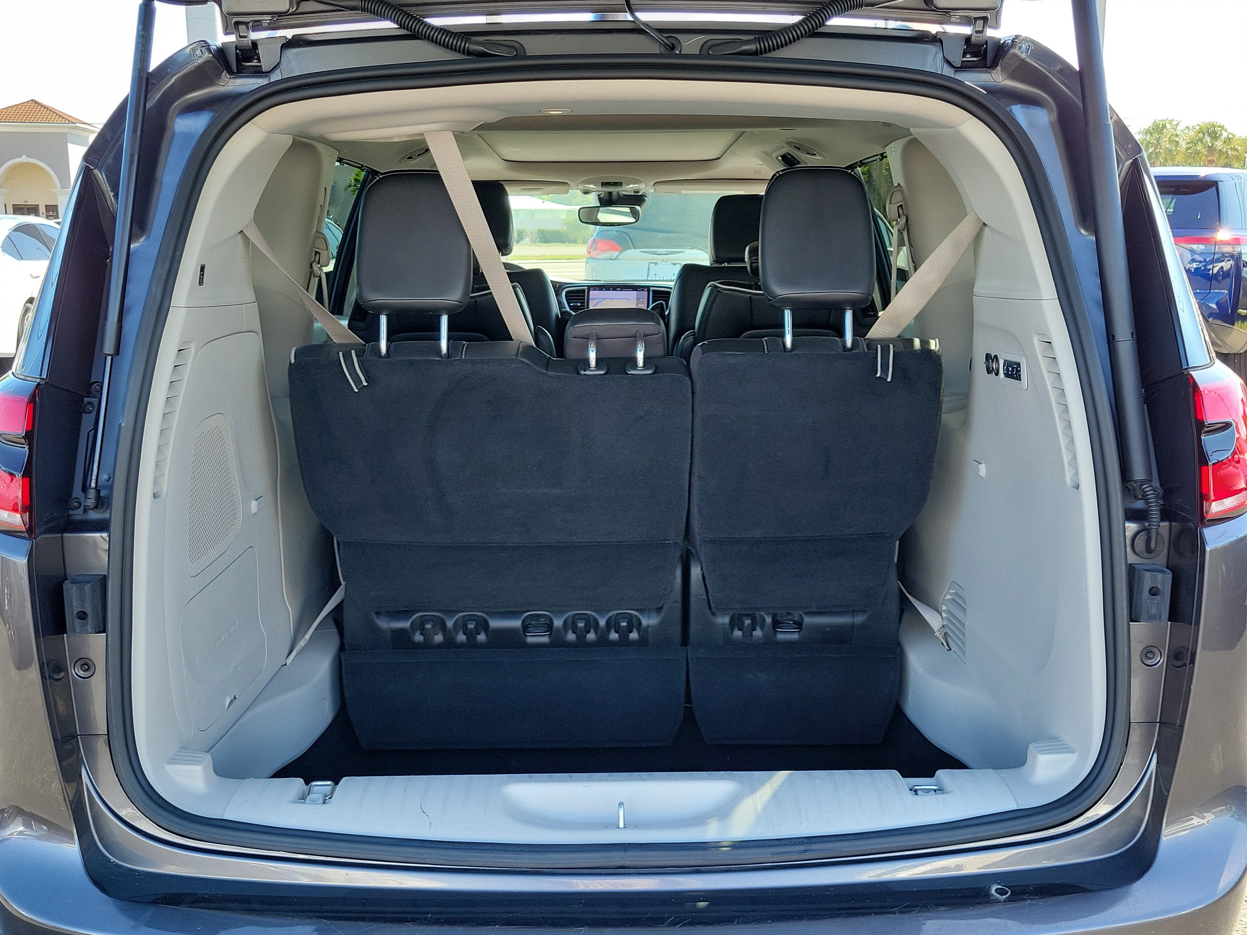 2022 Chrysler Pacifica Limited