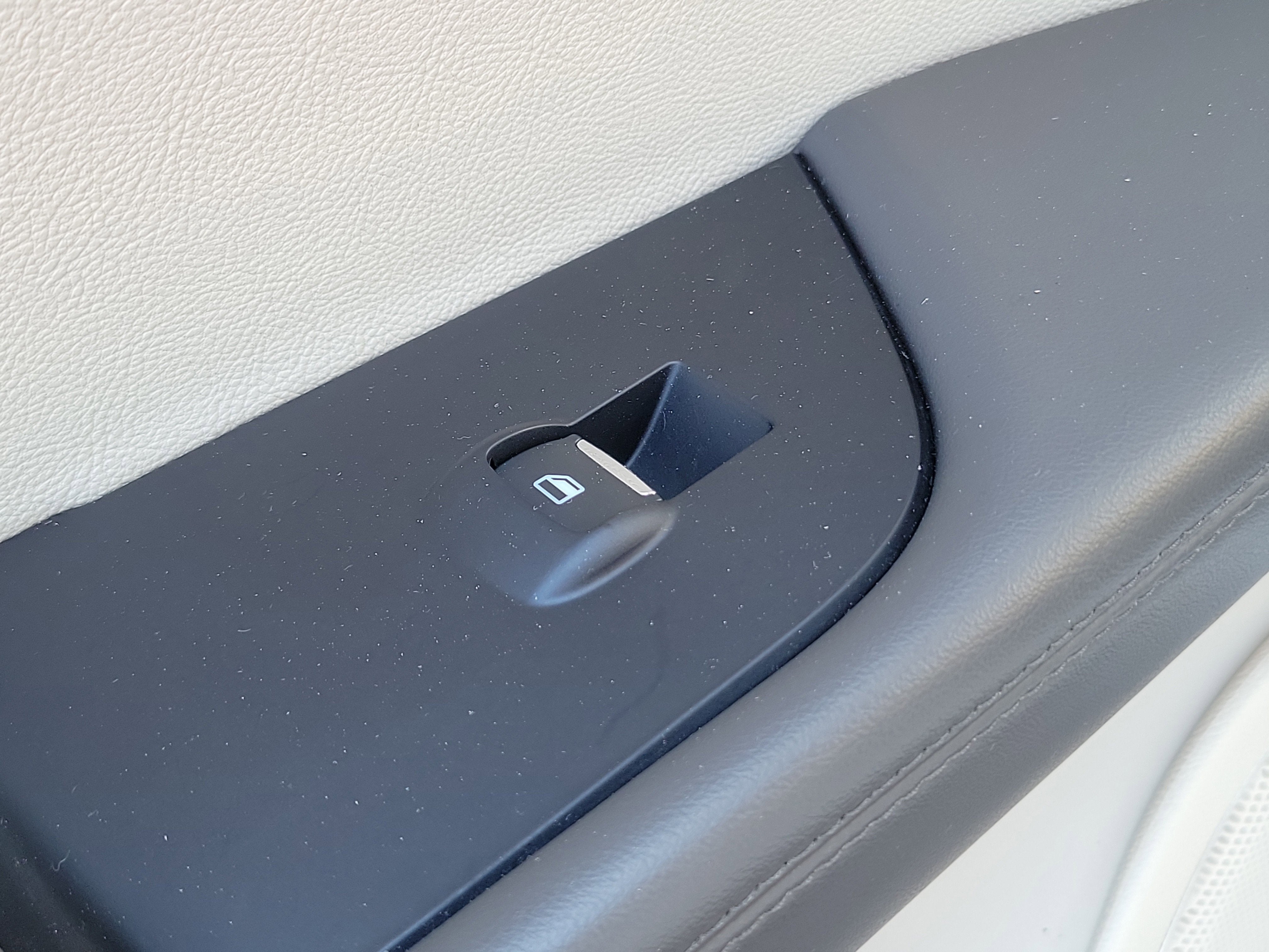 2019 Lincoln Nautilus Select