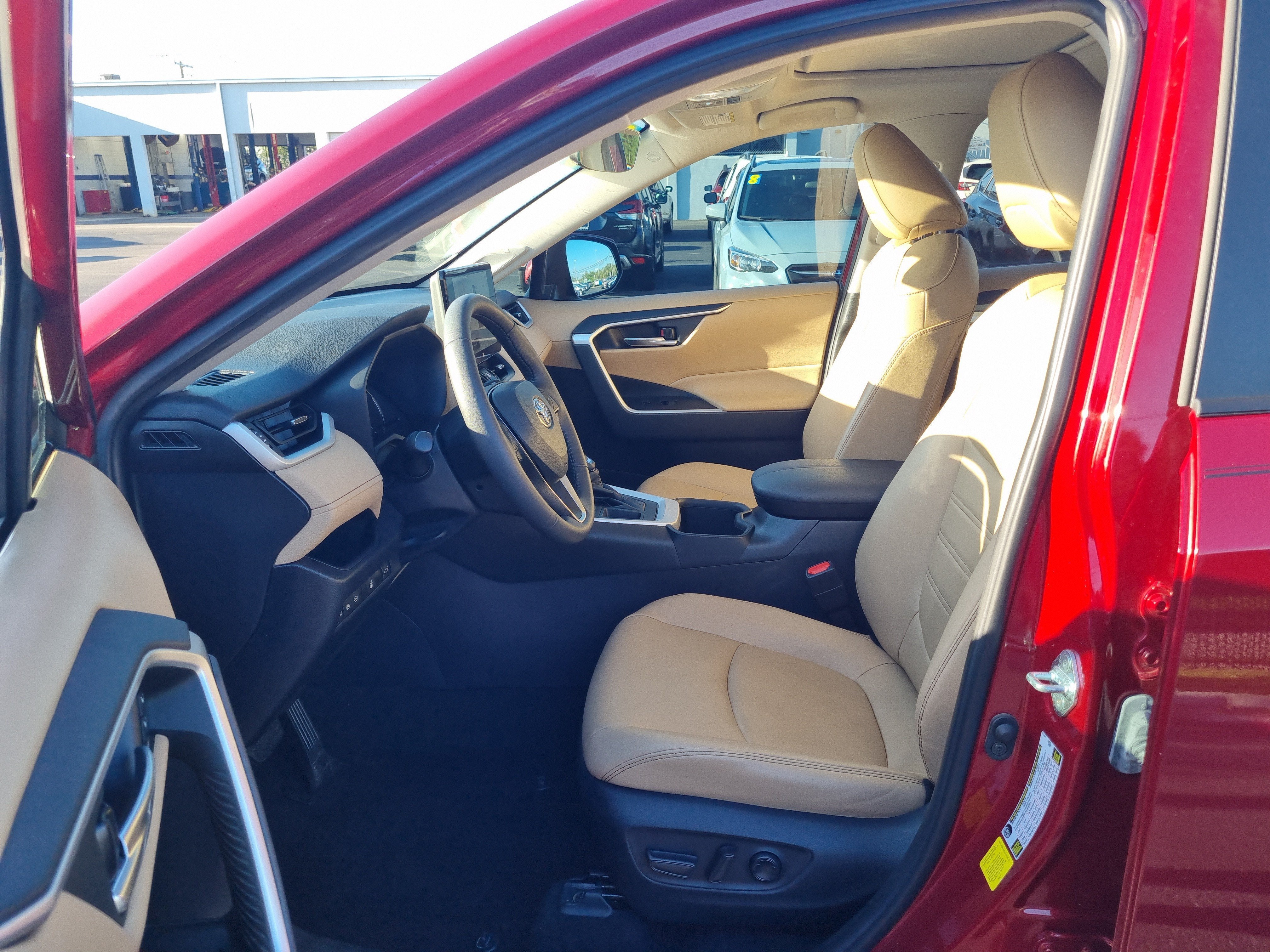 2023 Toyota RAV4 XLE Premium