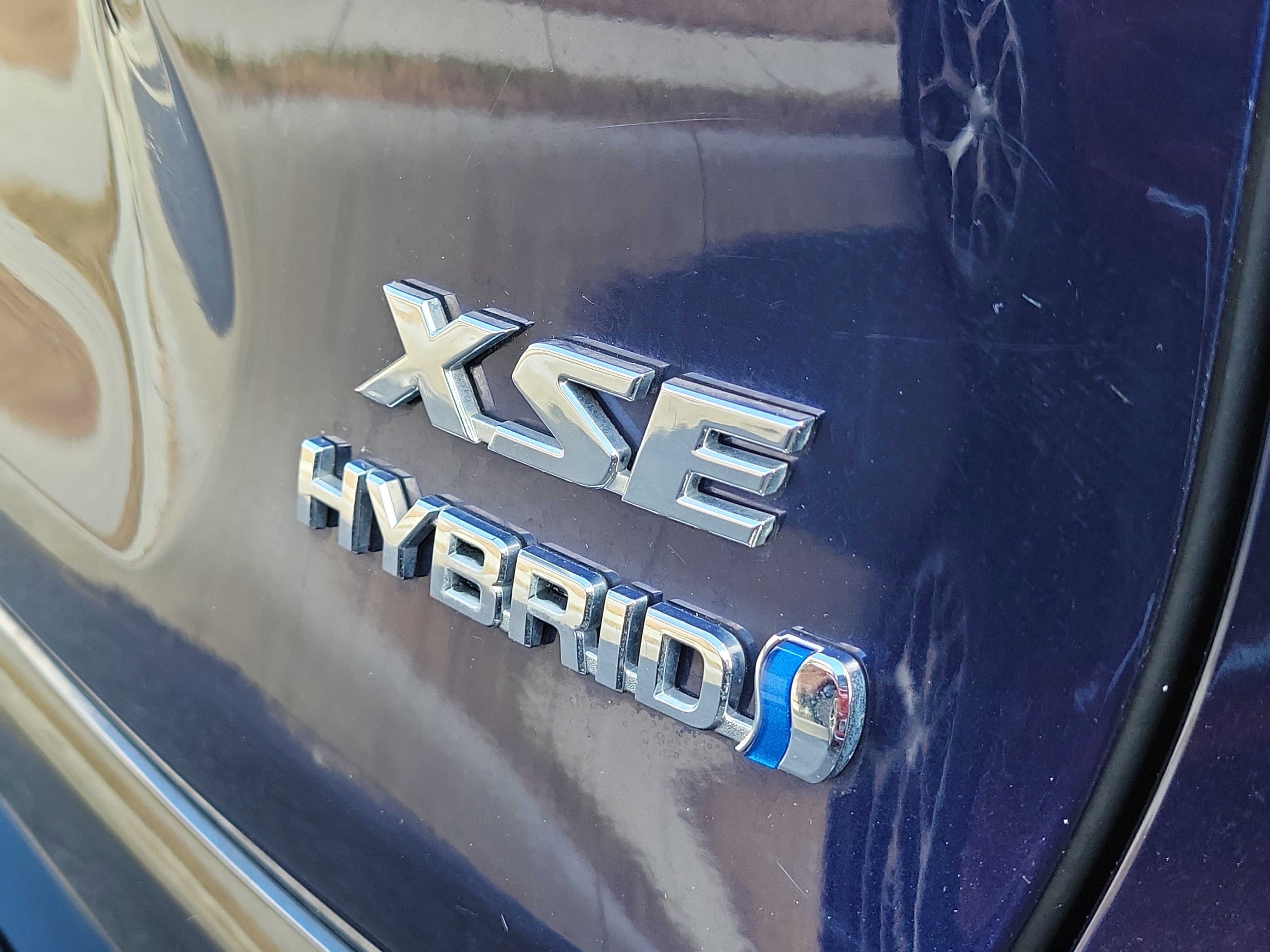 2019 Toyota RAV4 Hybrid XSE