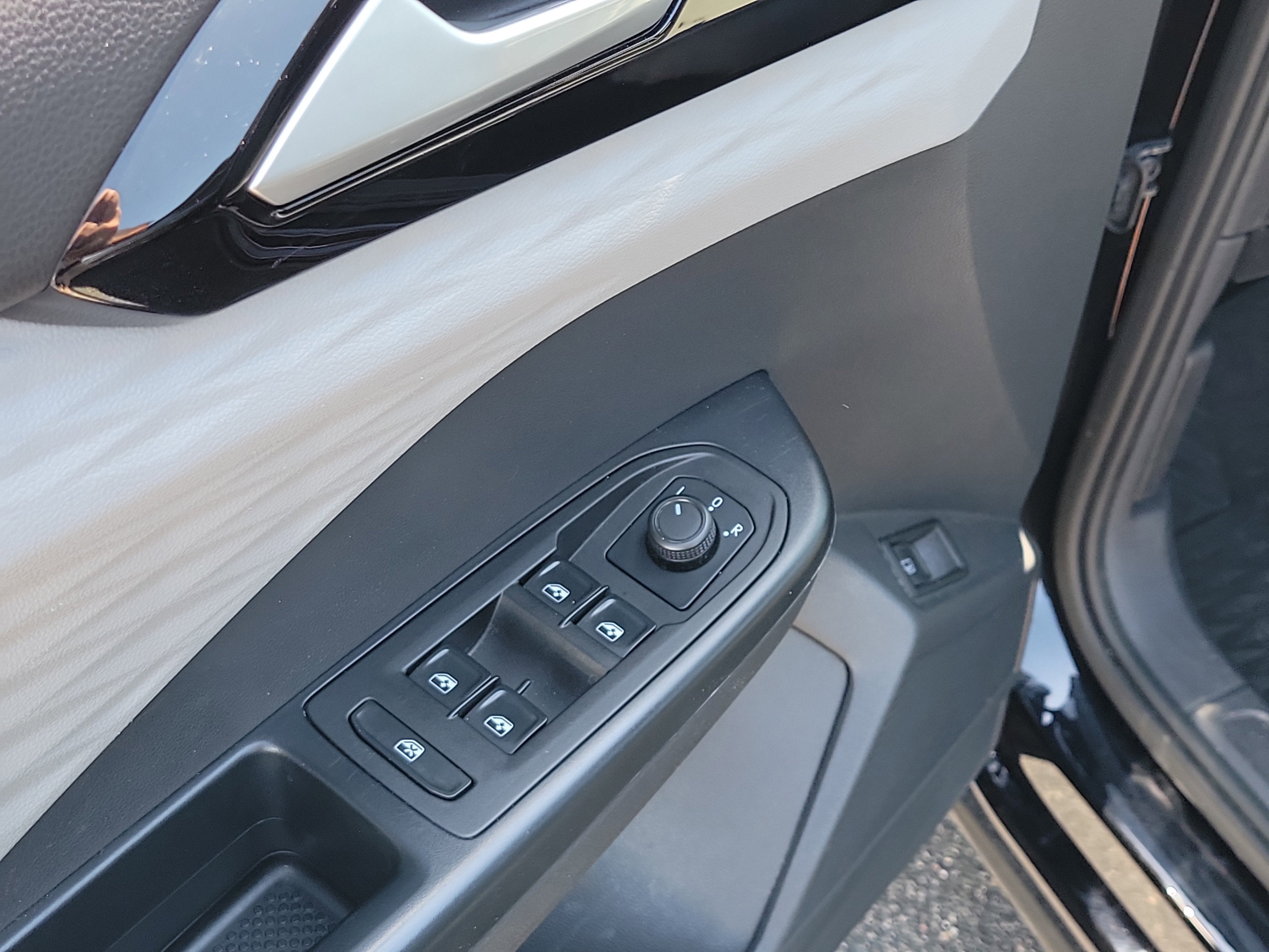 2023 Volkswagen Taos S