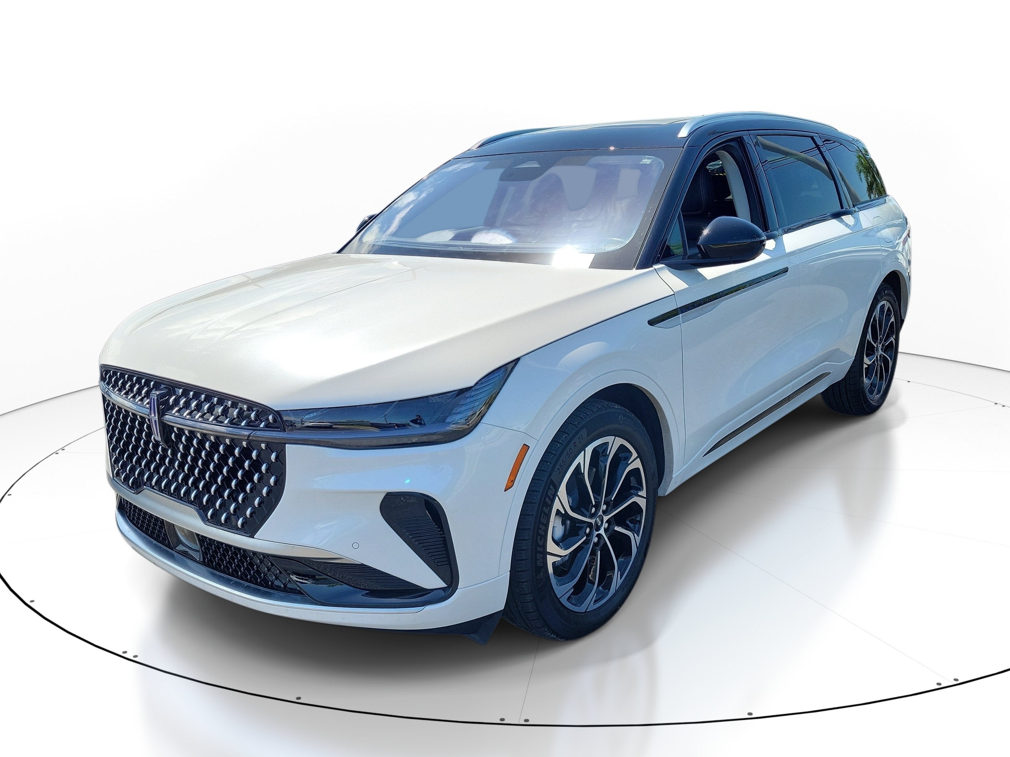 2025 Lincoln Nautilus Reserve