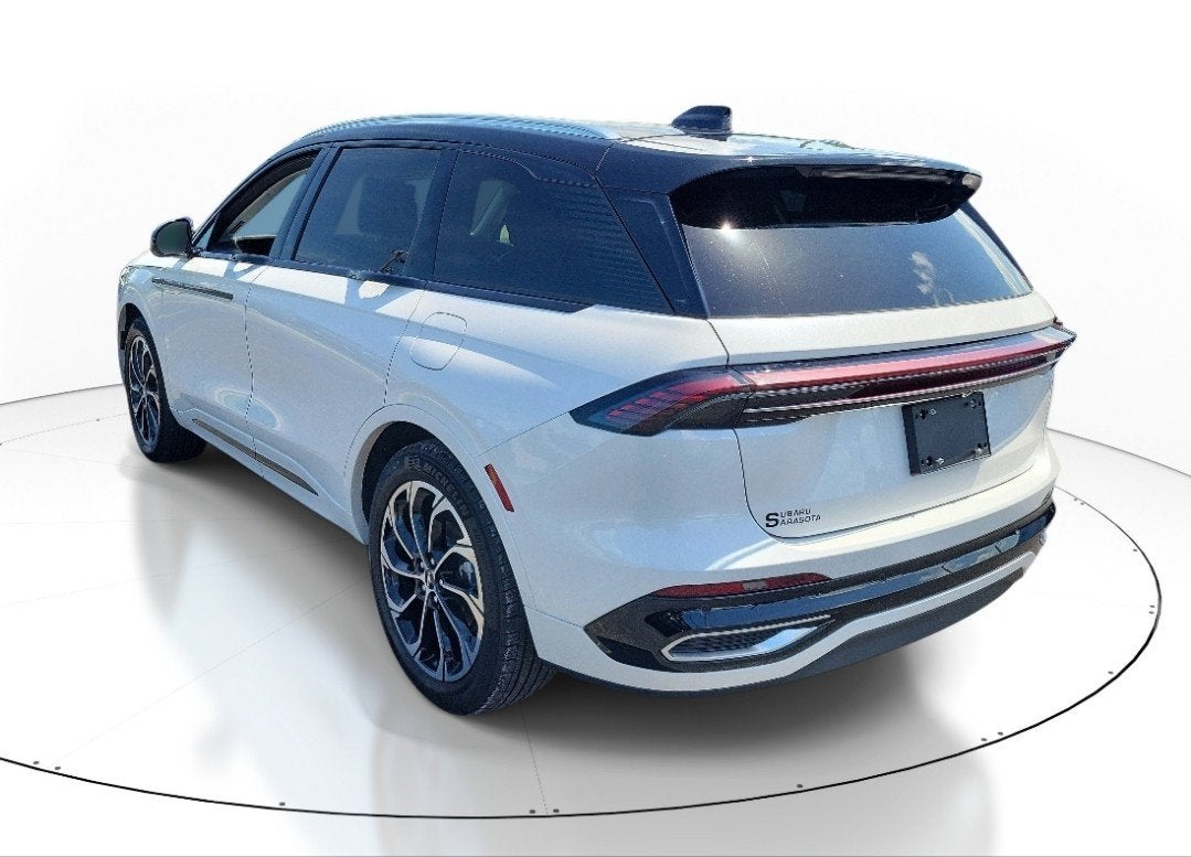 2025 Lincoln Nautilus Reserve