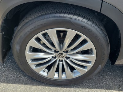 2024 Toyota Highlander Platinum