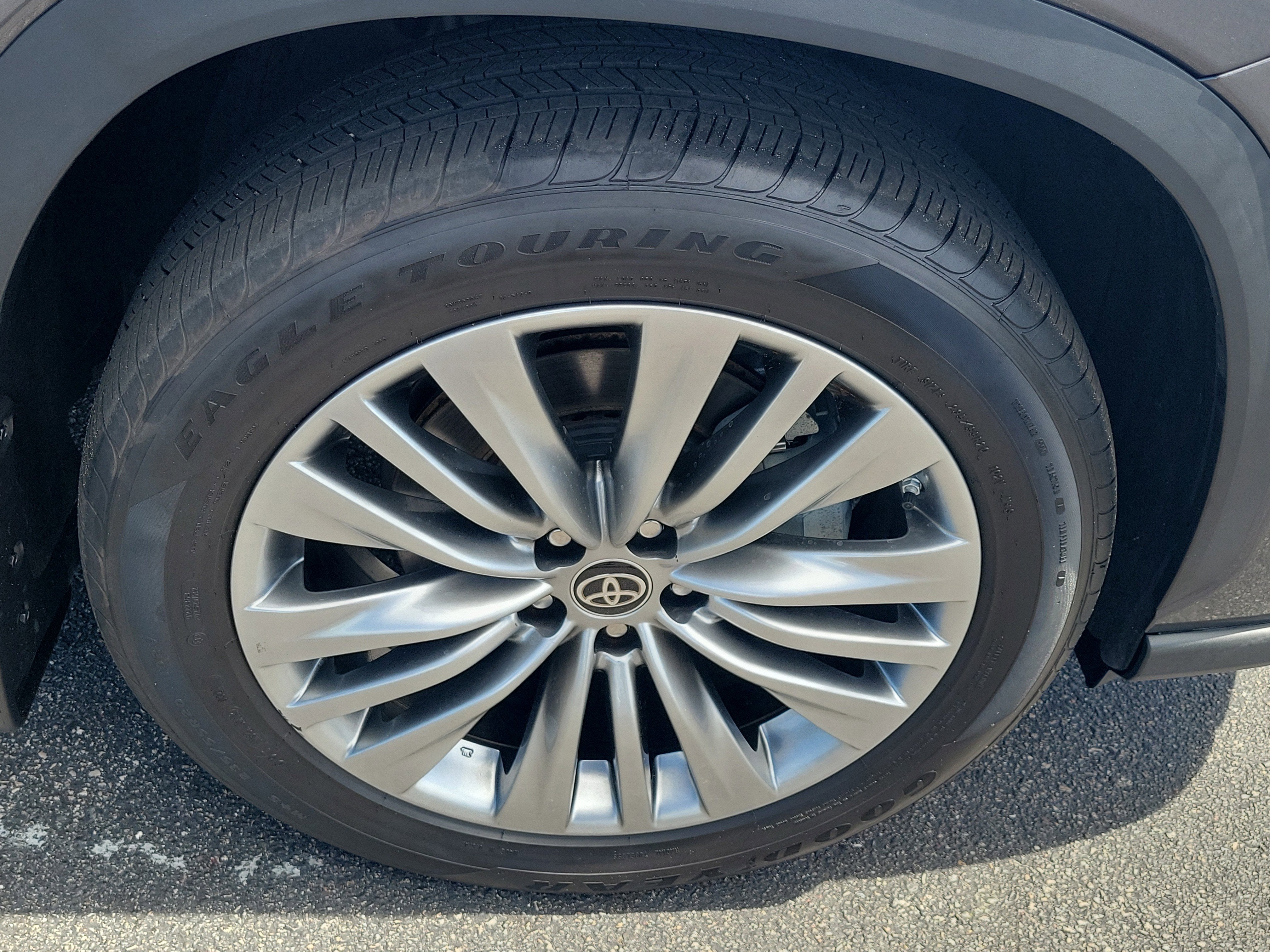 2024 Toyota Highlander Platinum
