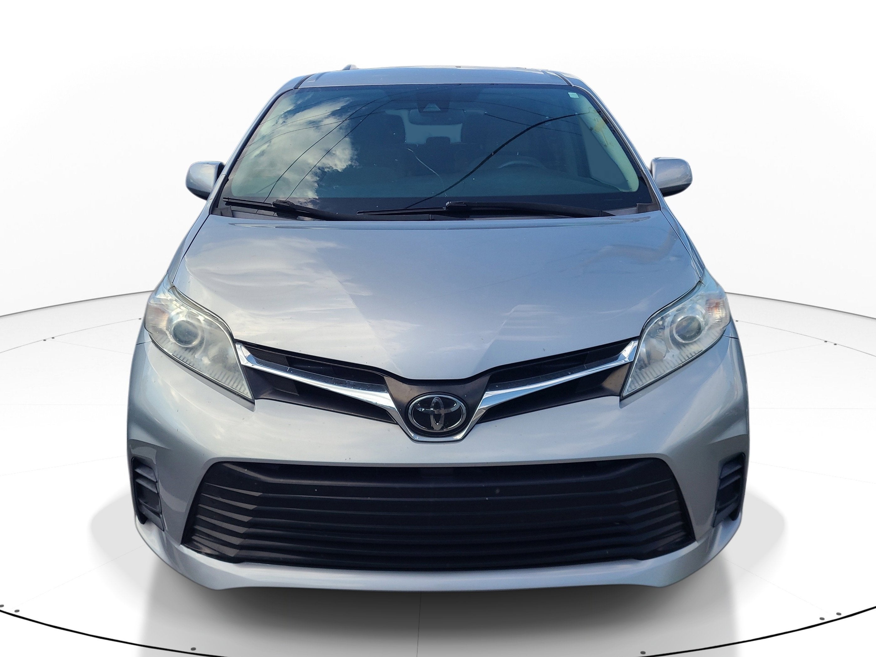 2018 Toyota Sienna LE Auto Access Seat