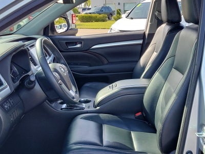 2018 Toyota Highlander SE