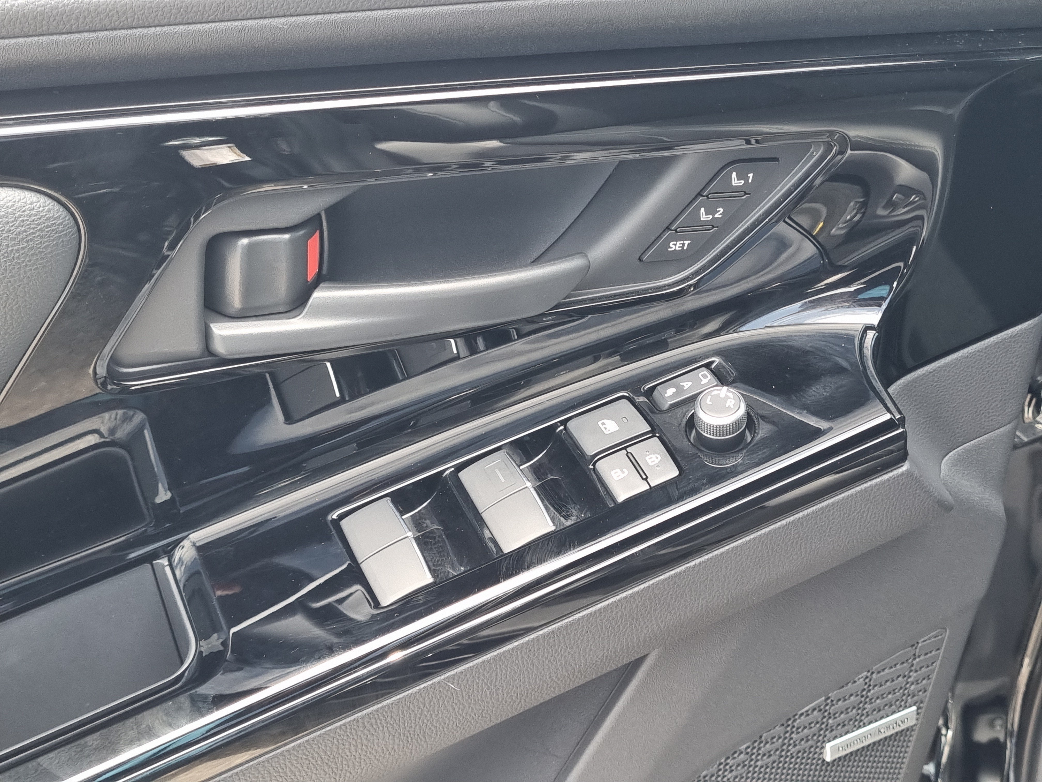 2025 Subaru Solterra Touring Onyx Edition