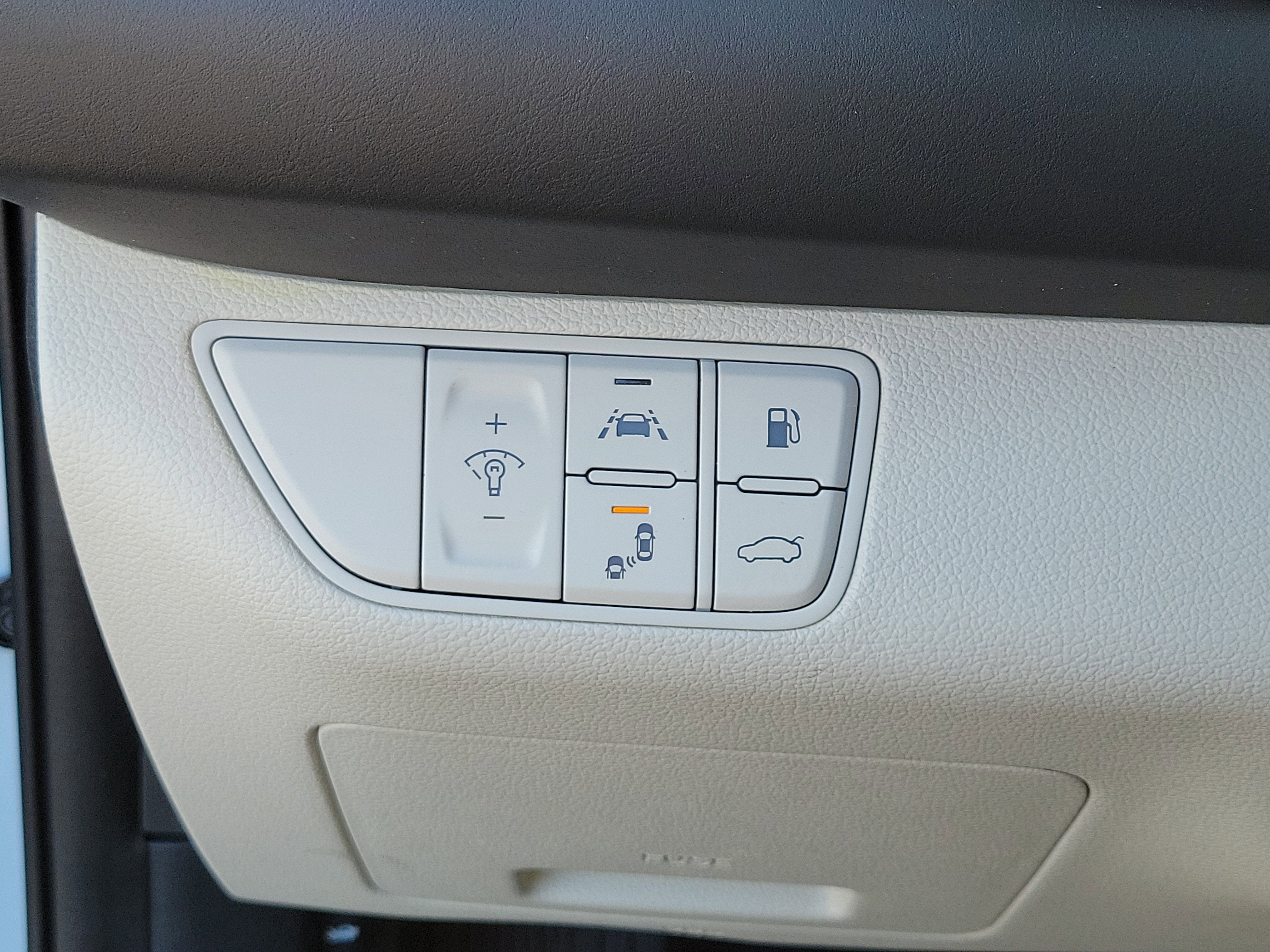 2020 Genesis G70 2.0T