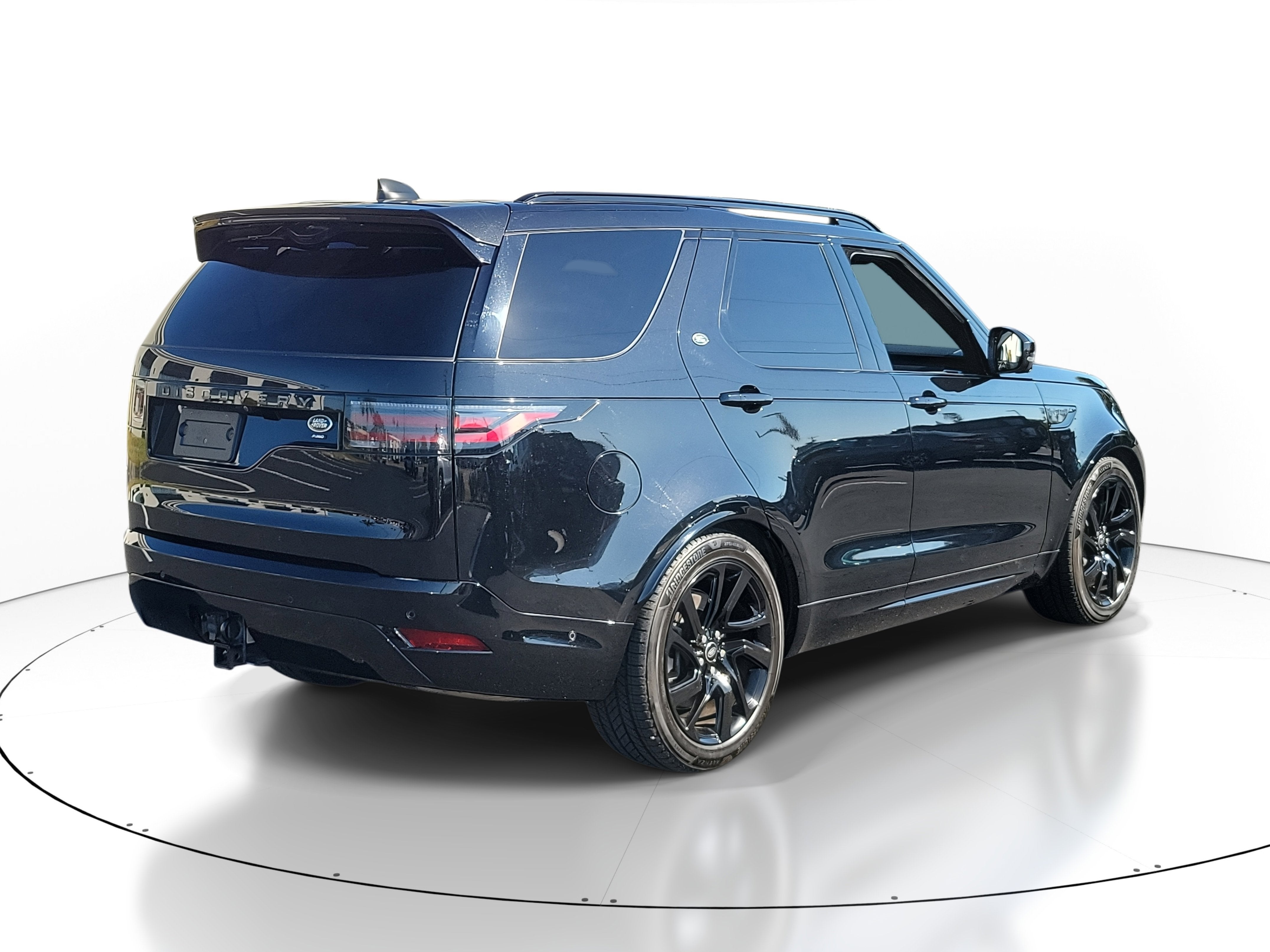 2023 Land Rover Discovery HSE R-Dynamic