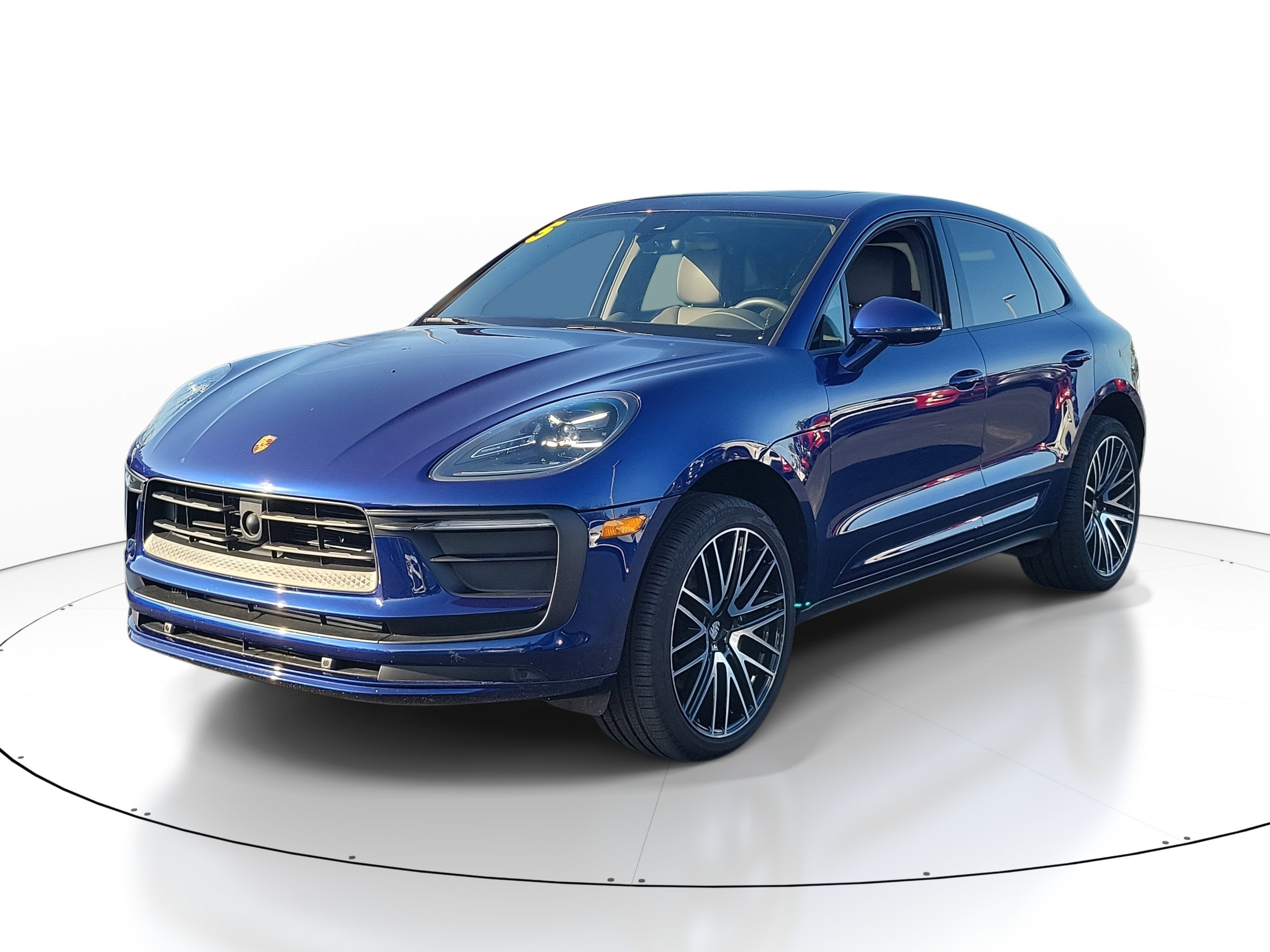 2025 Porsche Macan T