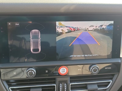 2025 Porsche Macan T