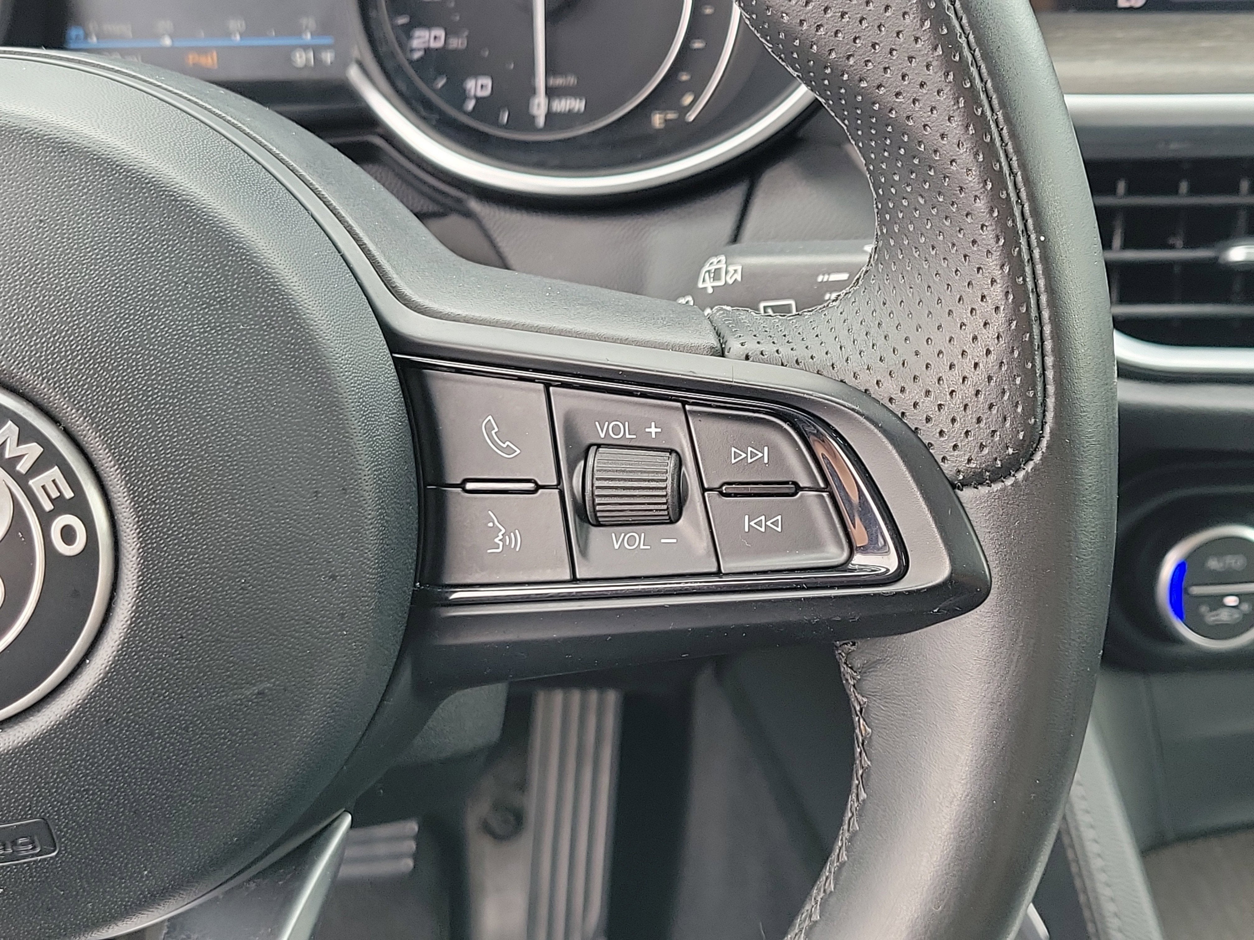 2021 Alfa Romeo Stelvio Ti