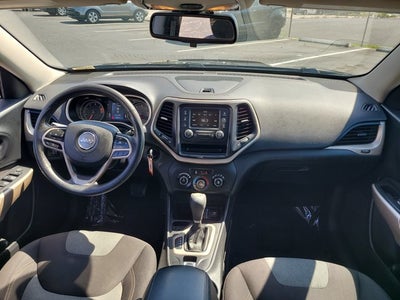 2017 Jeep Cherokee Sport