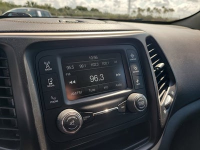 2017 Jeep Cherokee Sport