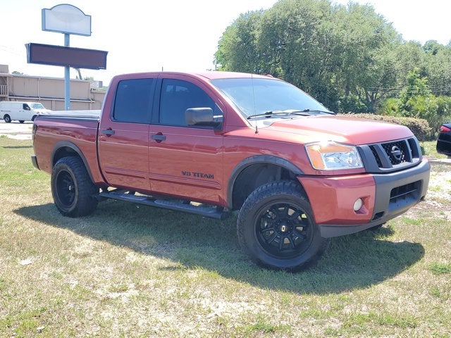 2015 Nissan Titan SV