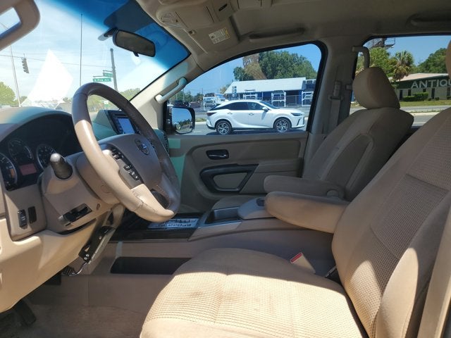 2015 Nissan Titan SV