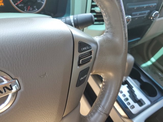 2015 Nissan Titan SV