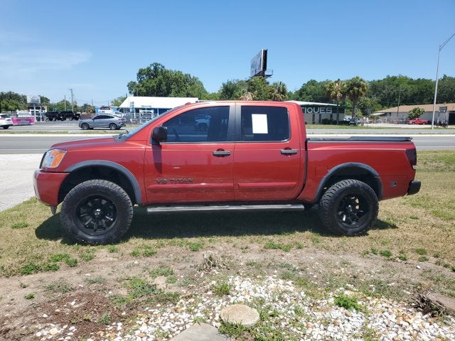 2015 Nissan Titan SV